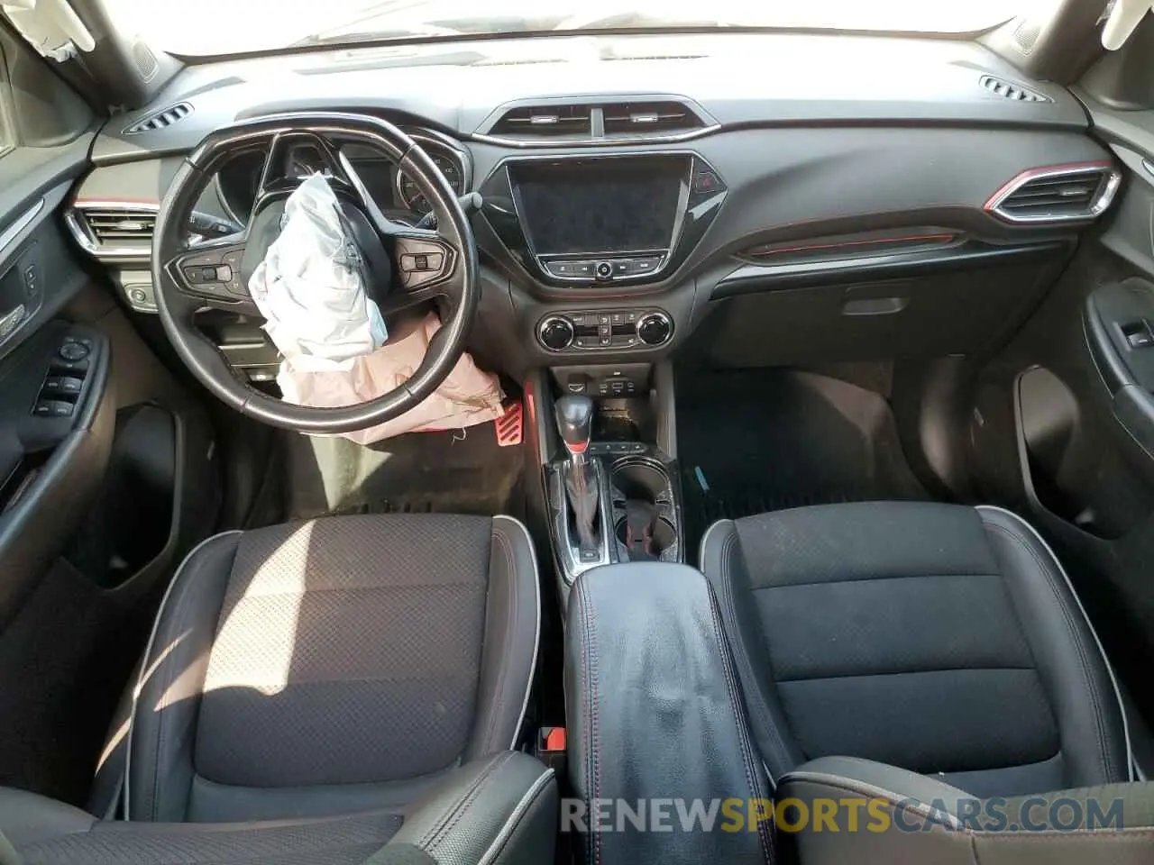 8 fotografías del automóvil dañado KL79MTSL2MB014350 CHEVROLET TRAILBLZR 2021