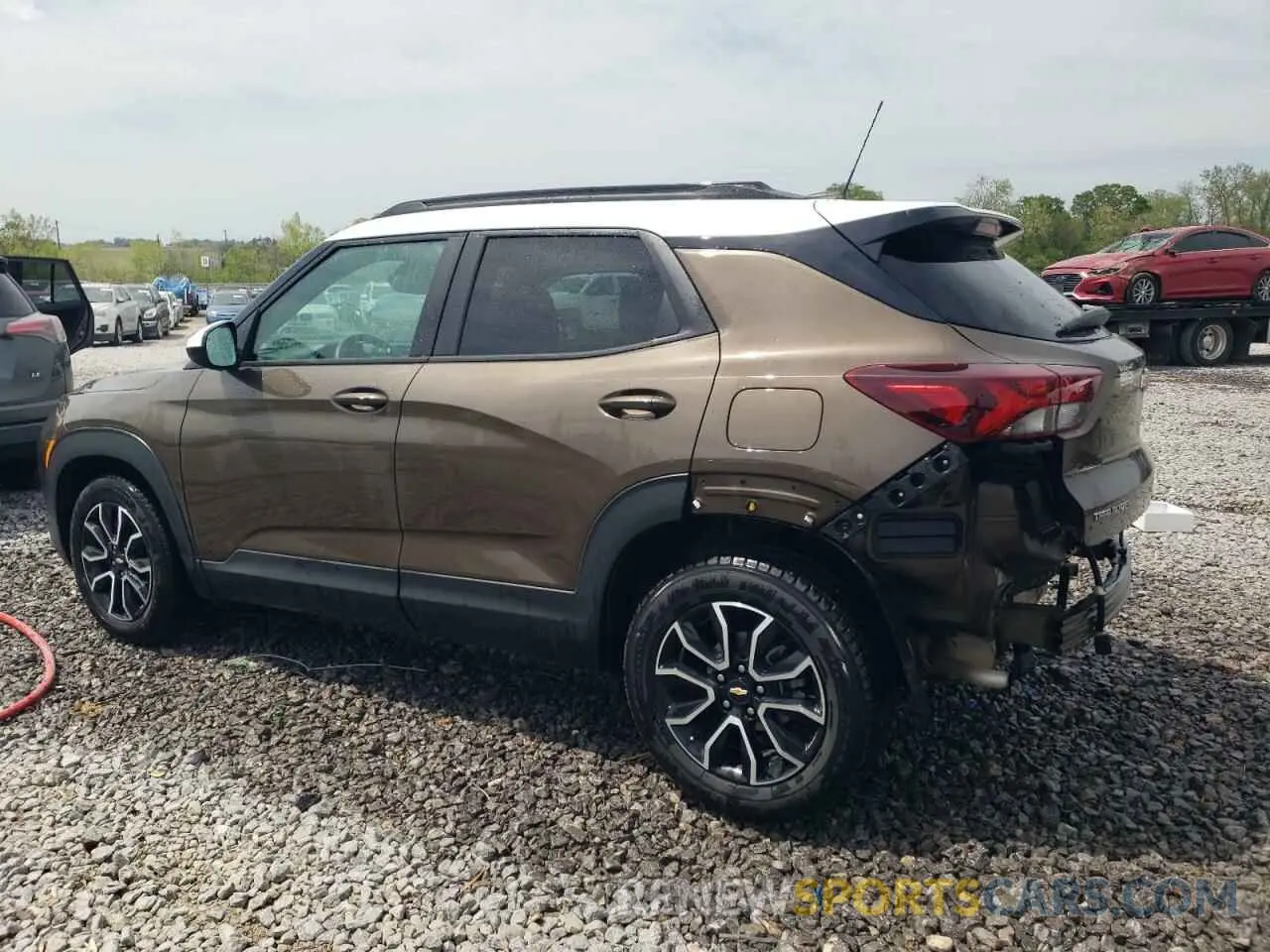 2 fotografías del automóvil dañado KL79MVSL6MB160441 CHEVROLET TRAILBLZR 2021