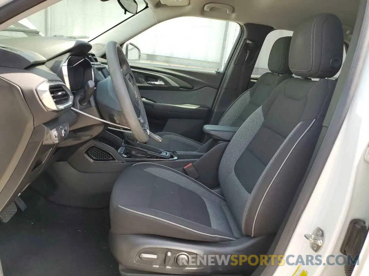 7 fotografías del automóvil dañado KL79MPS28PB209825 CHEVROLET TRAILBLZR 2023