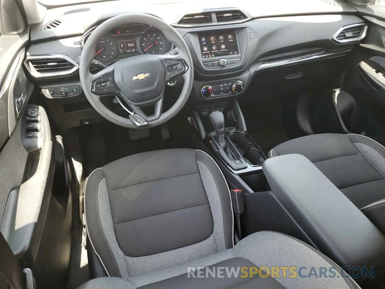 8 fotografías del automóvil dañado KL79MPS28PB209825 CHEVROLET TRAILBLZR 2023