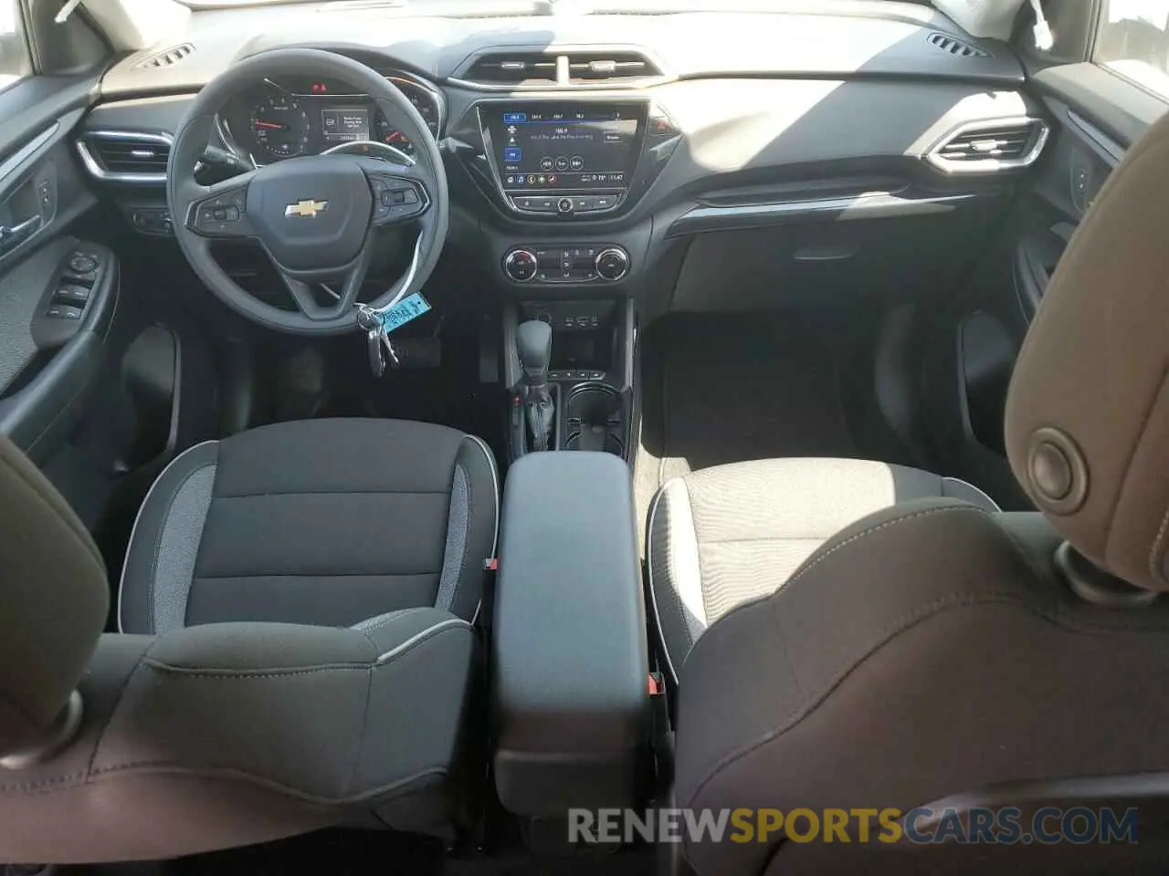 8 fotografías del automóvil dañado KL79MPSL5PB161208 CHEVROLET TRAILBLZR 2023