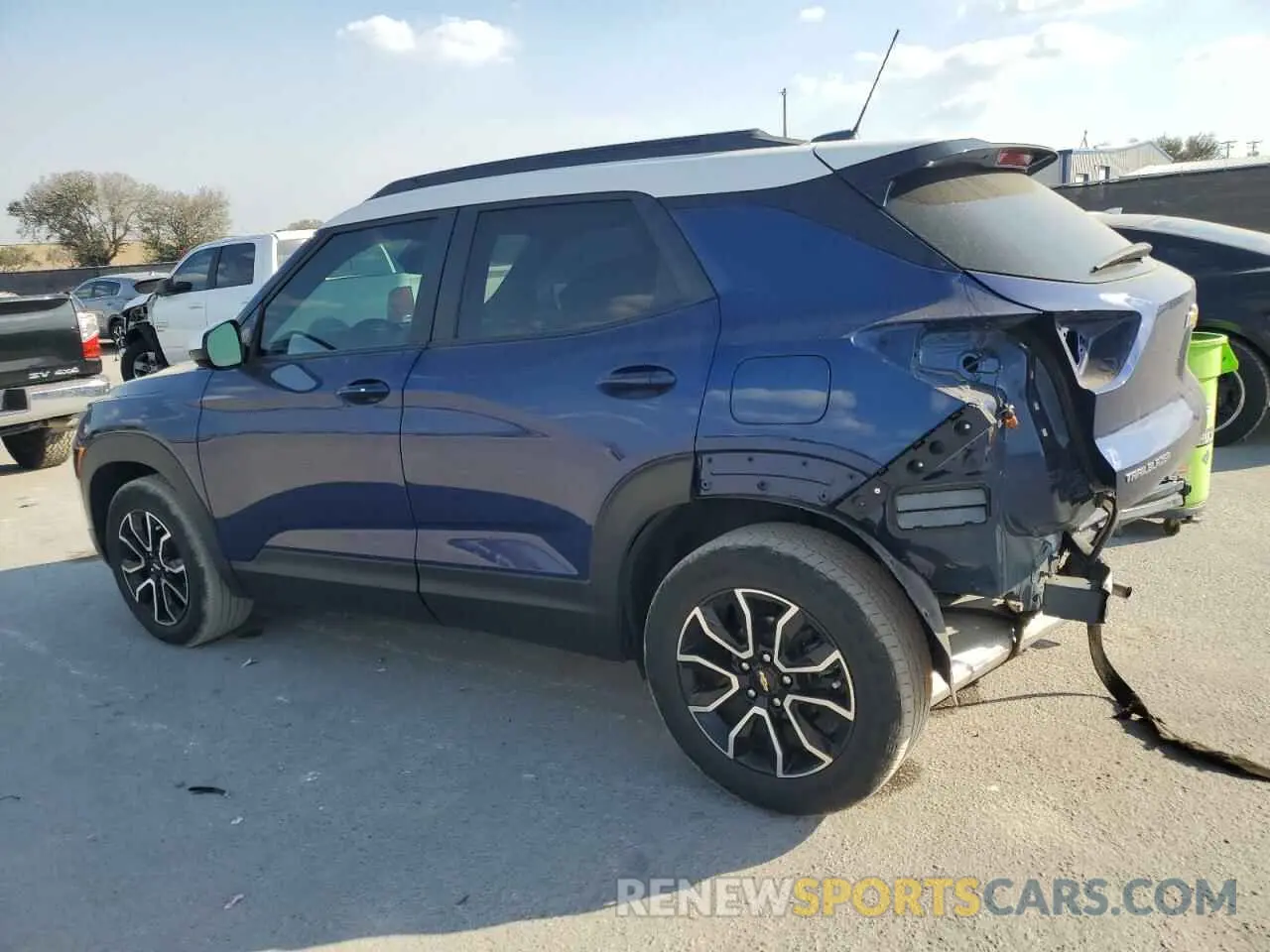 2 fotografías del automóvil dañado KL79MVSL3PB099490 CHEVROLET TRAILBLZR 2023