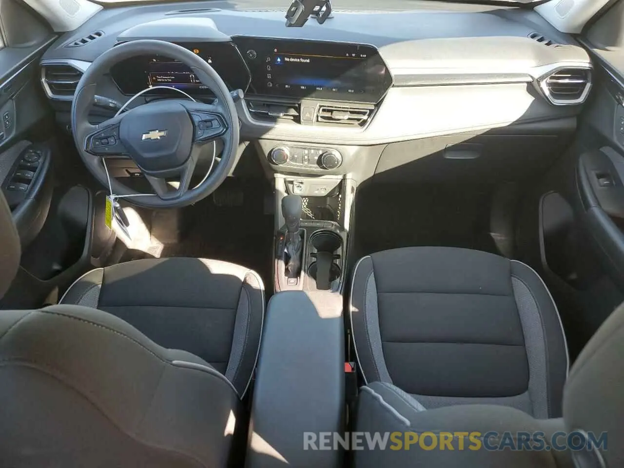 8 fotografías del automóvil dañado KL79MMS25RB061215 CHEVROLET TRAILBLZR 2024