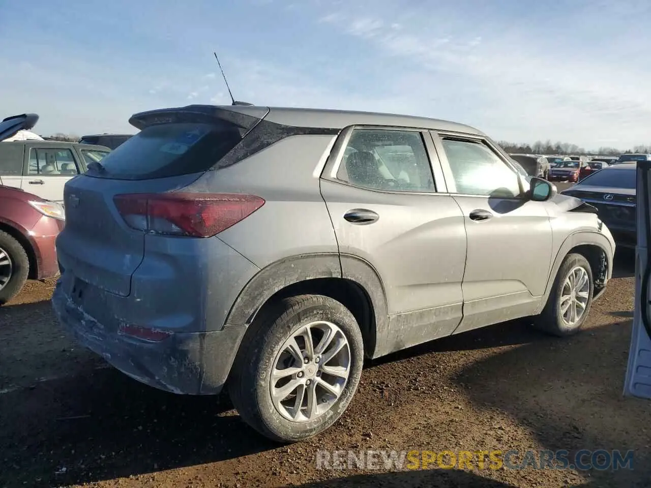 3 fotografías del automóvil dañado KL79MMS2XRB066376 CHEVROLET TRAILBLZR 2024