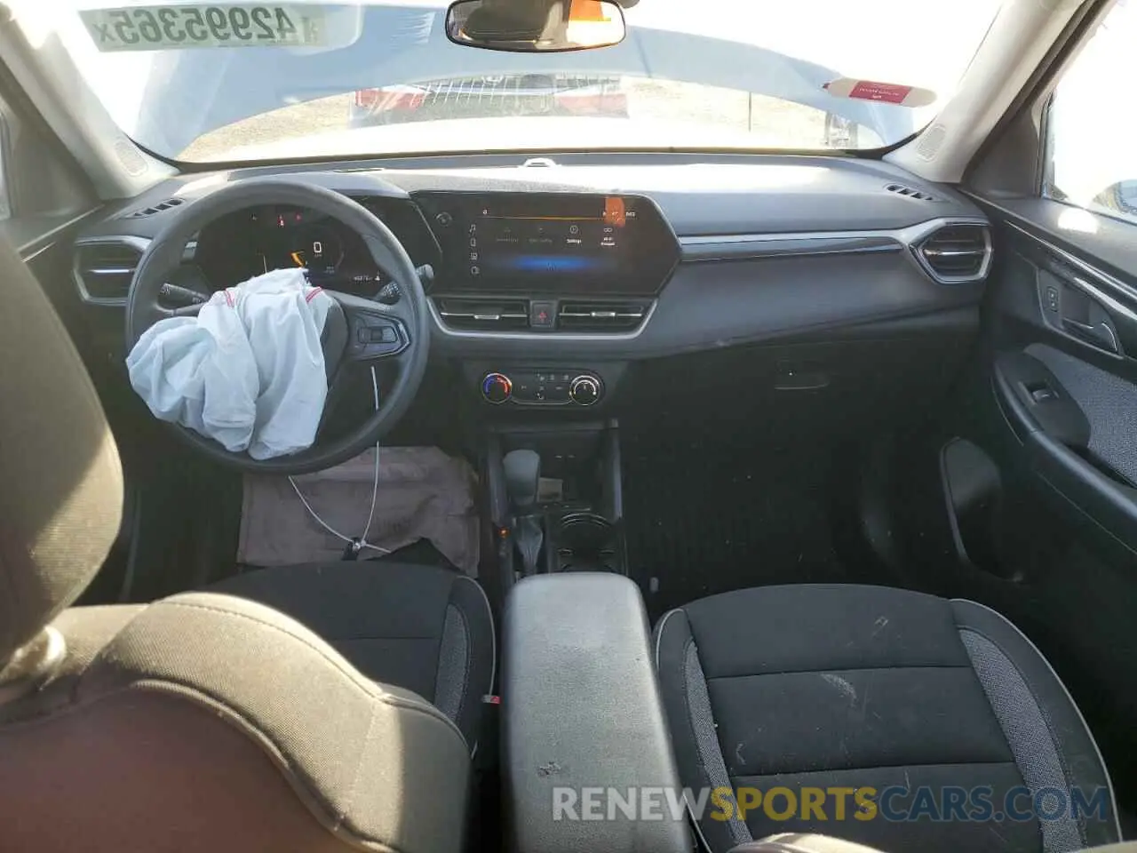 8 fotografías del automóvil dañado KL79MMS2XRB066376 CHEVROLET TRAILBLZR 2024