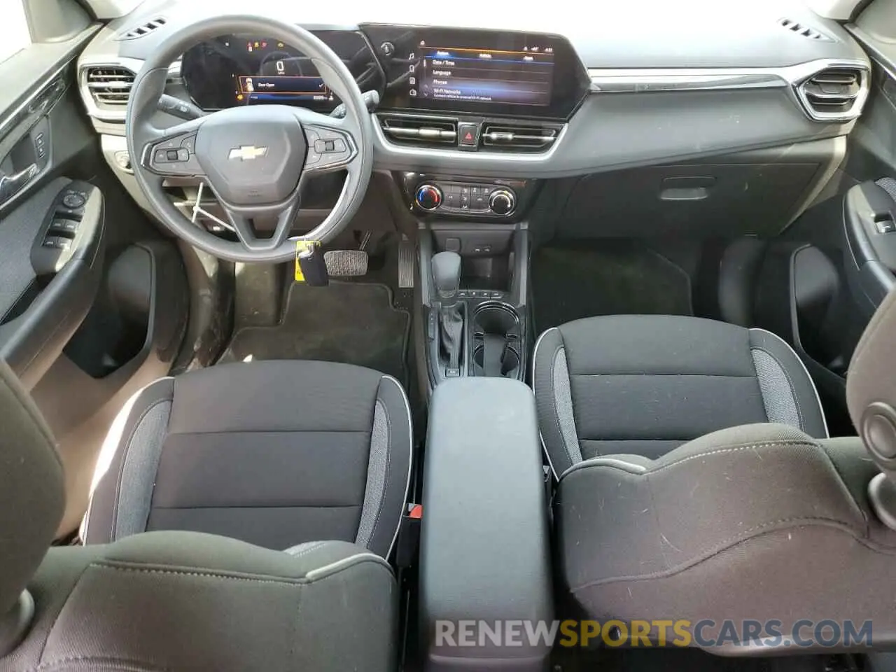 8 fotografías del automóvil dañado KL79MRSL1RB117530 CHEVROLET TRAILBLZR 2024