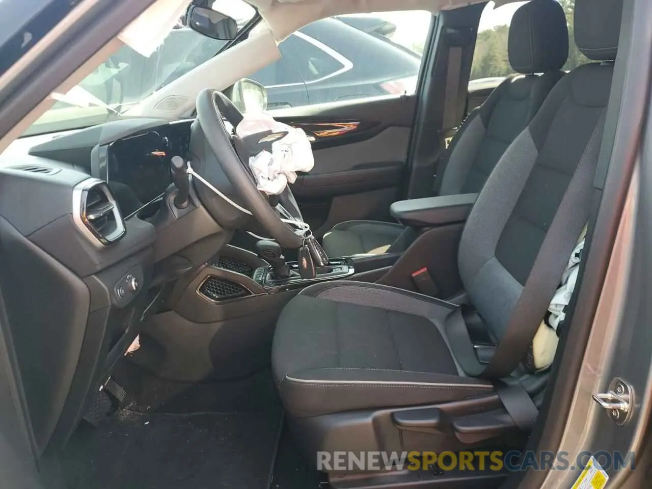 7 fotografías del automóvil dañado KL79MRSL3RB036500 CHEVROLET TRAILBLZR 2024