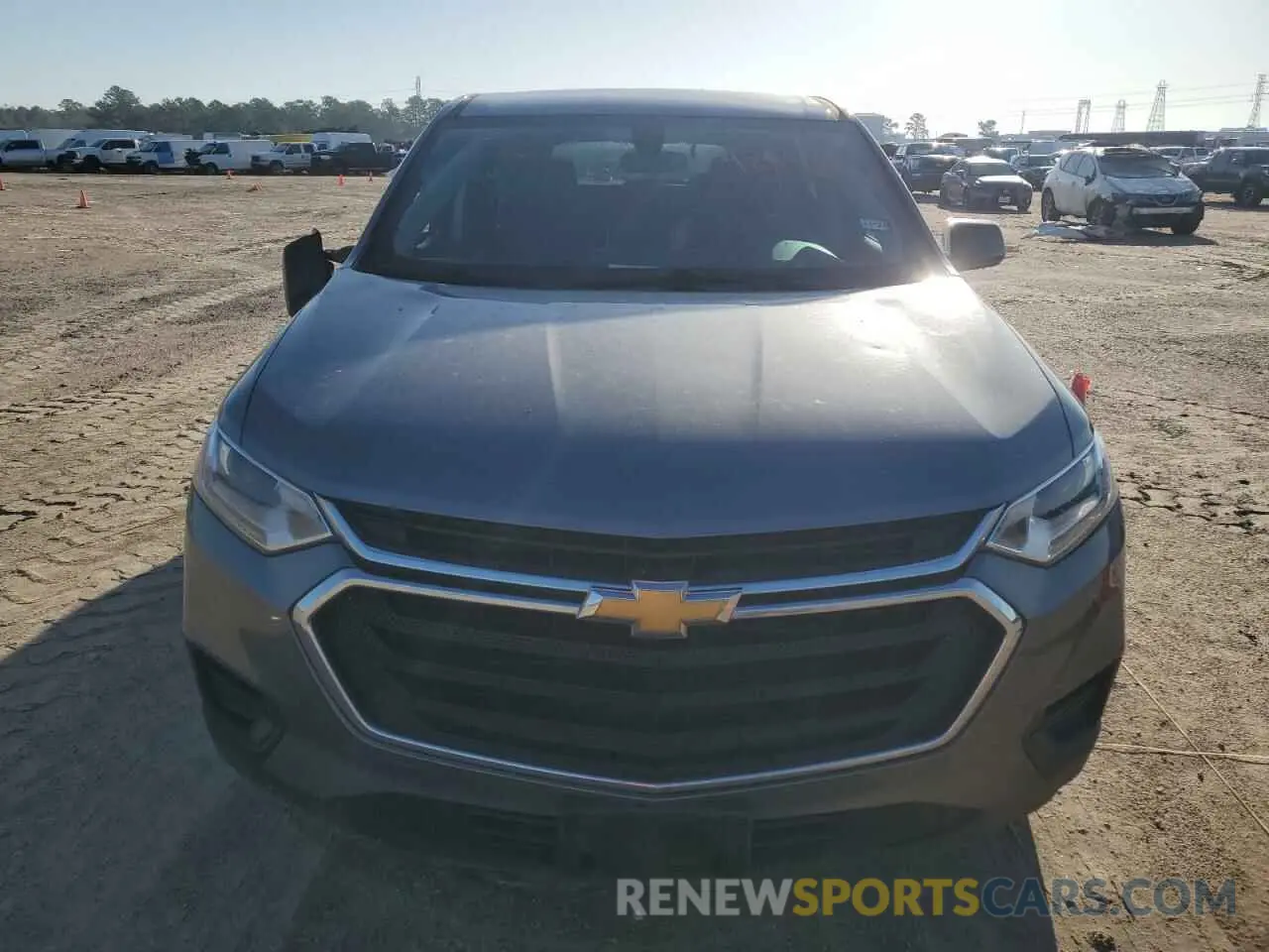 5 fotografías del automóvil dañado 1GNERFKW0KJ120112 CHEVROLET TRAVERSE 2019