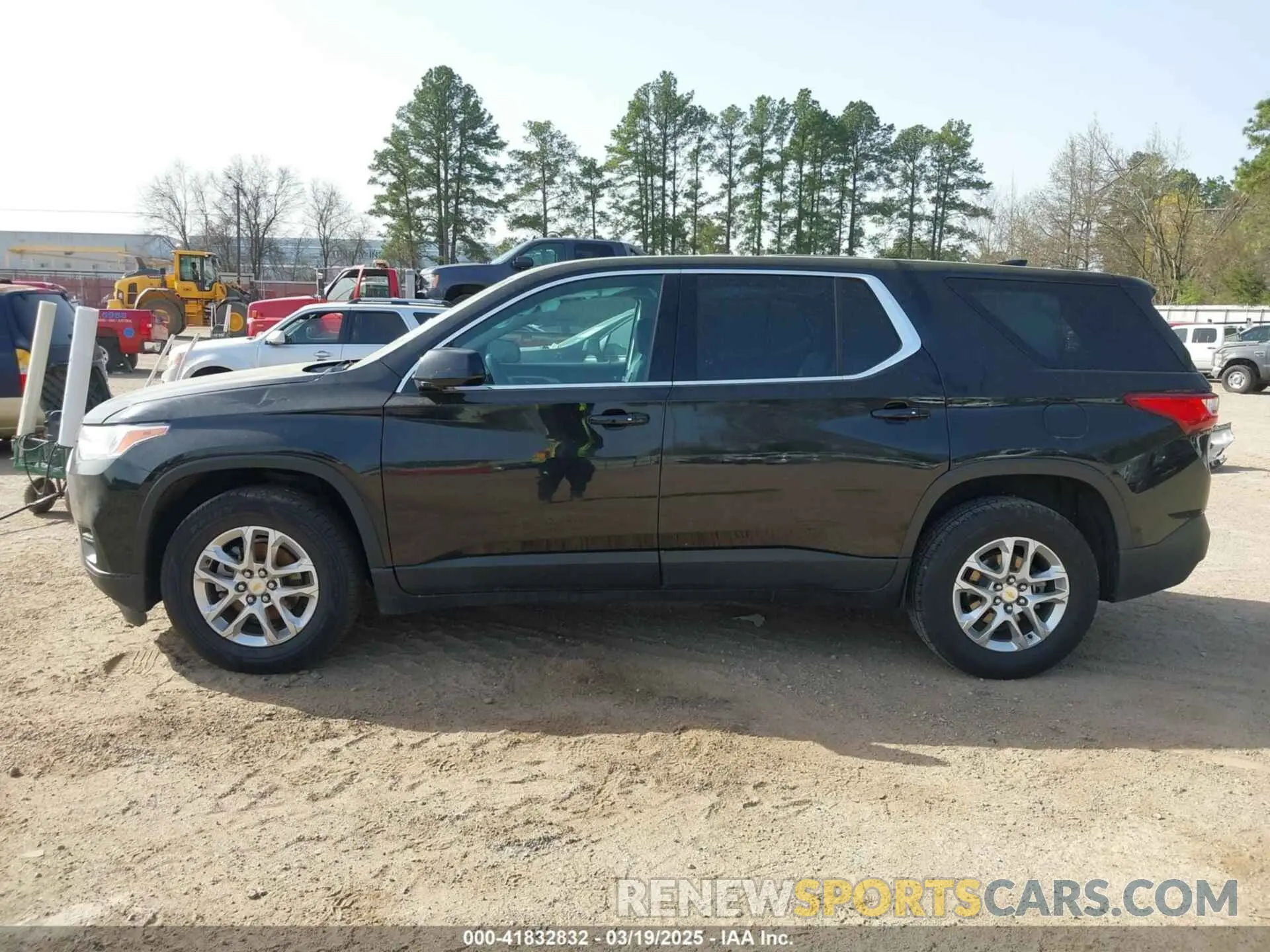 15 fotografías del automóvil dañado 1GNERFKW0KJ165566 CHEVROLET TRAVERSE 2019