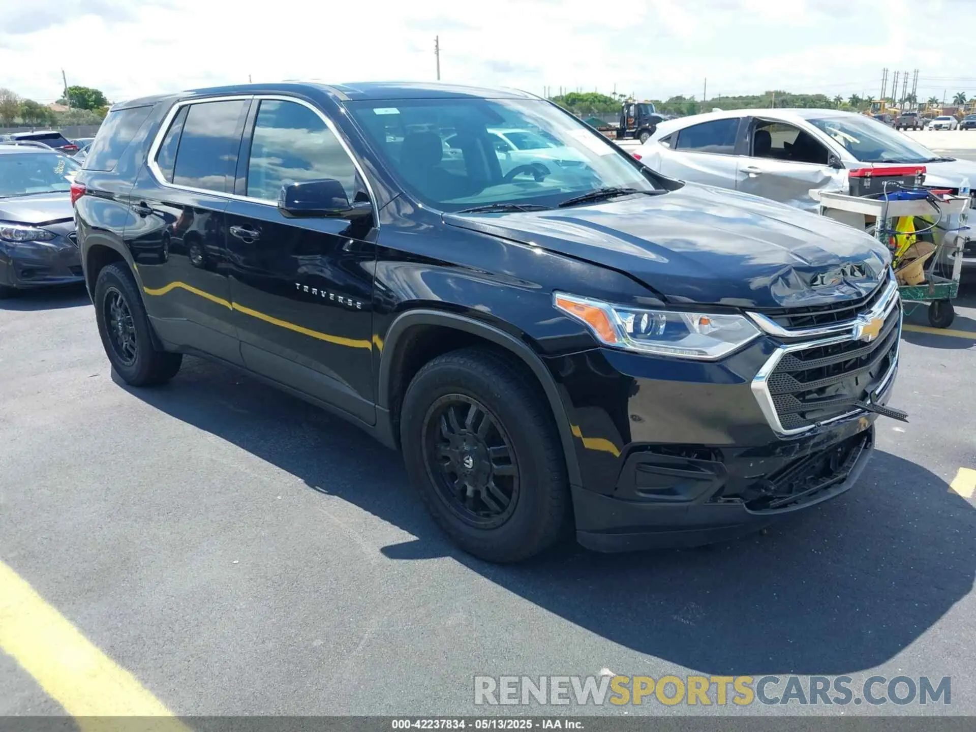 1 fotografías del automóvil dañado 1GNERFKW0KJ208934 CHEVROLET TRAVERSE 2019