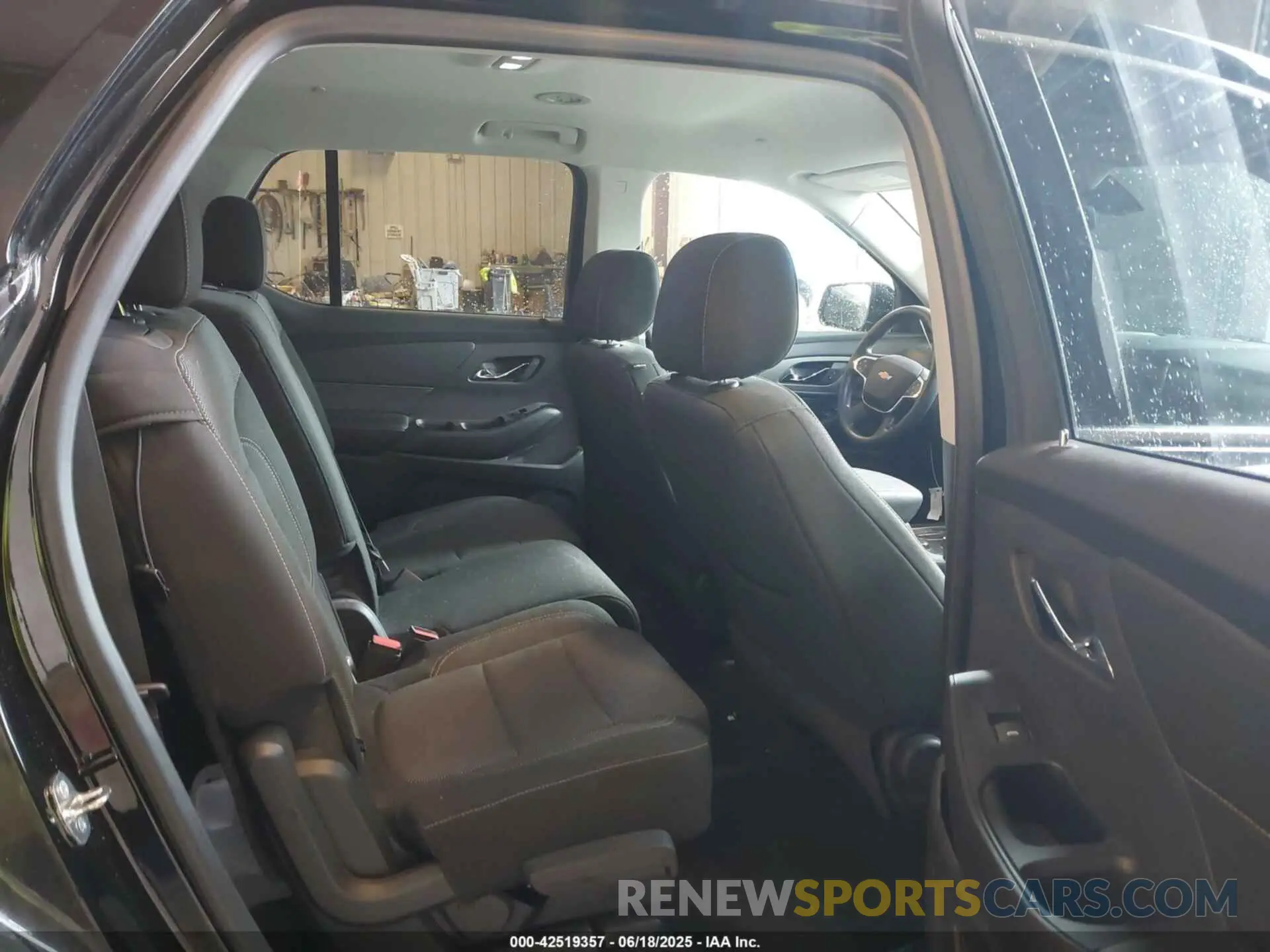 8 fotografías del automóvil dañado 1GNERFKW3KJ130679 CHEVROLET TRAVERSE 2019