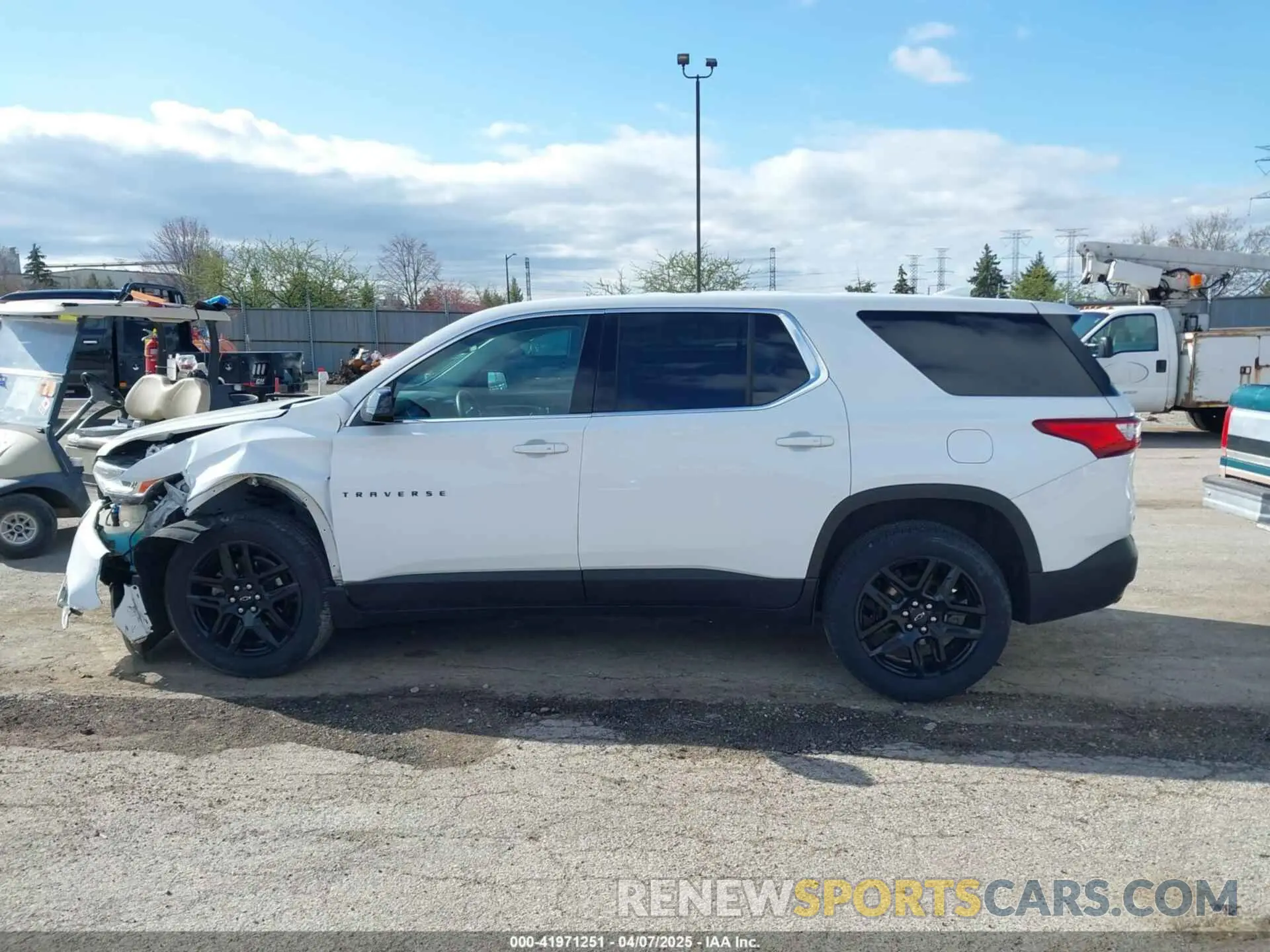14 fotografías del automóvil dañado 1GNERFKW3KJ168123 CHEVROLET TRAVERSE 2019