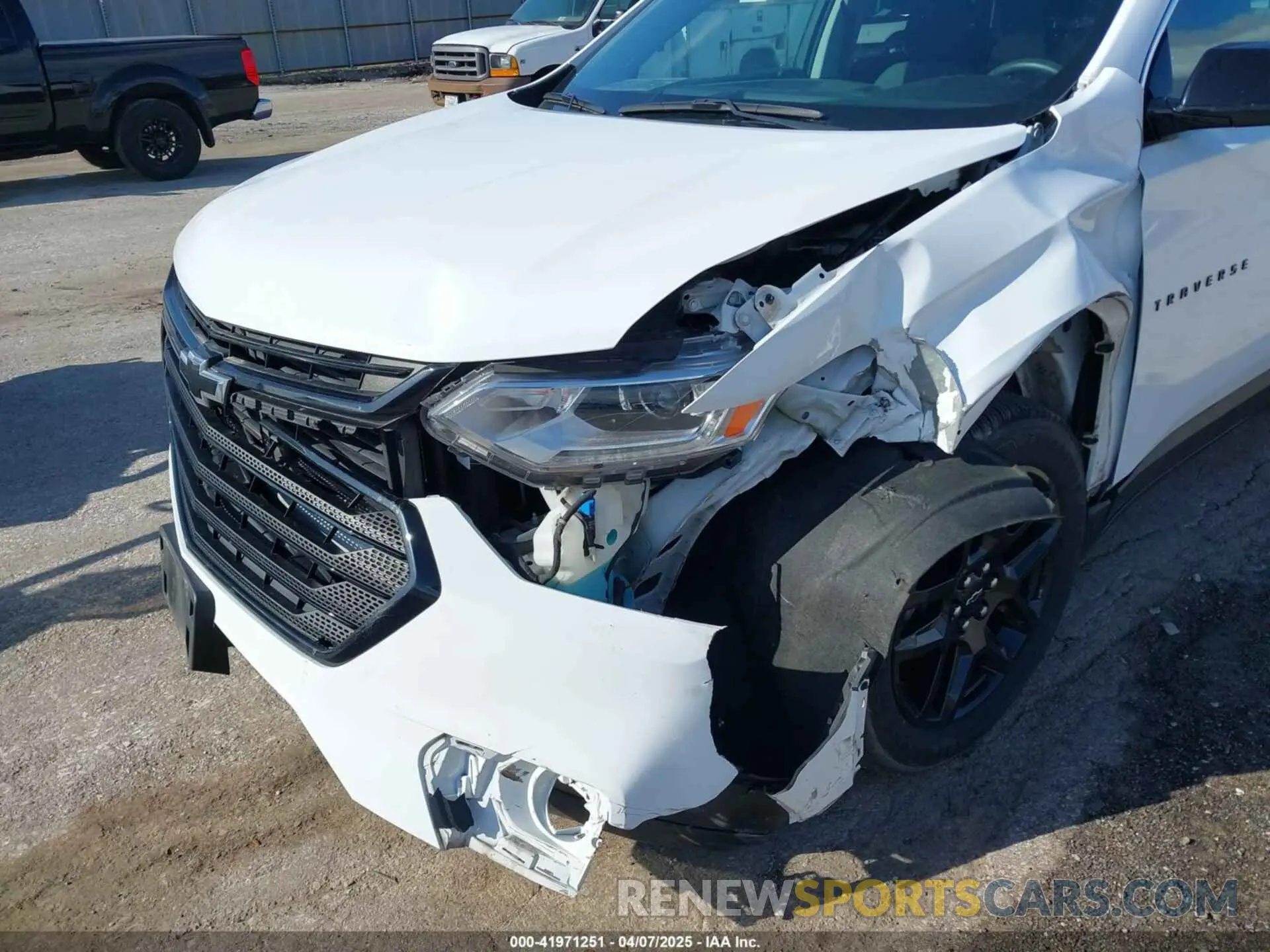 6 fotografías del automóvil dañado 1GNERFKW3KJ168123 CHEVROLET TRAVERSE 2019