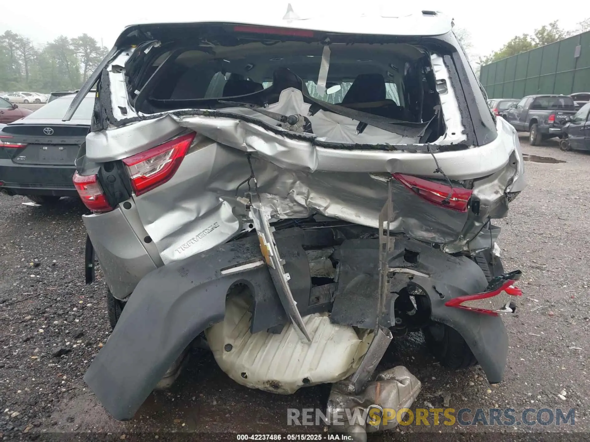 16 fotografías del automóvil dañado 1GNERFKW4KJ156921 CHEVROLET TRAVERSE 2019