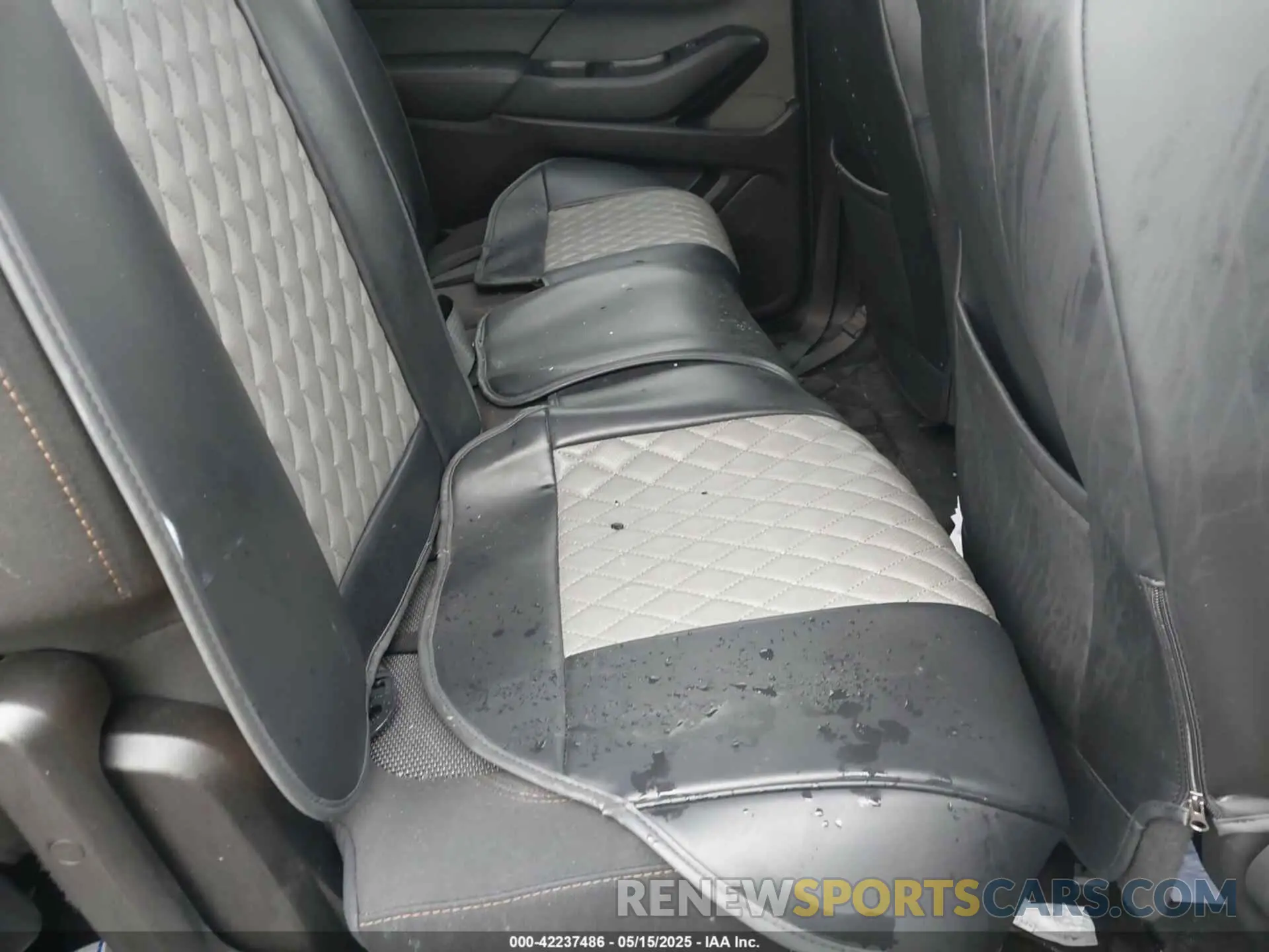 8 fotografías del automóvil dañado 1GNERFKW4KJ156921 CHEVROLET TRAVERSE 2019