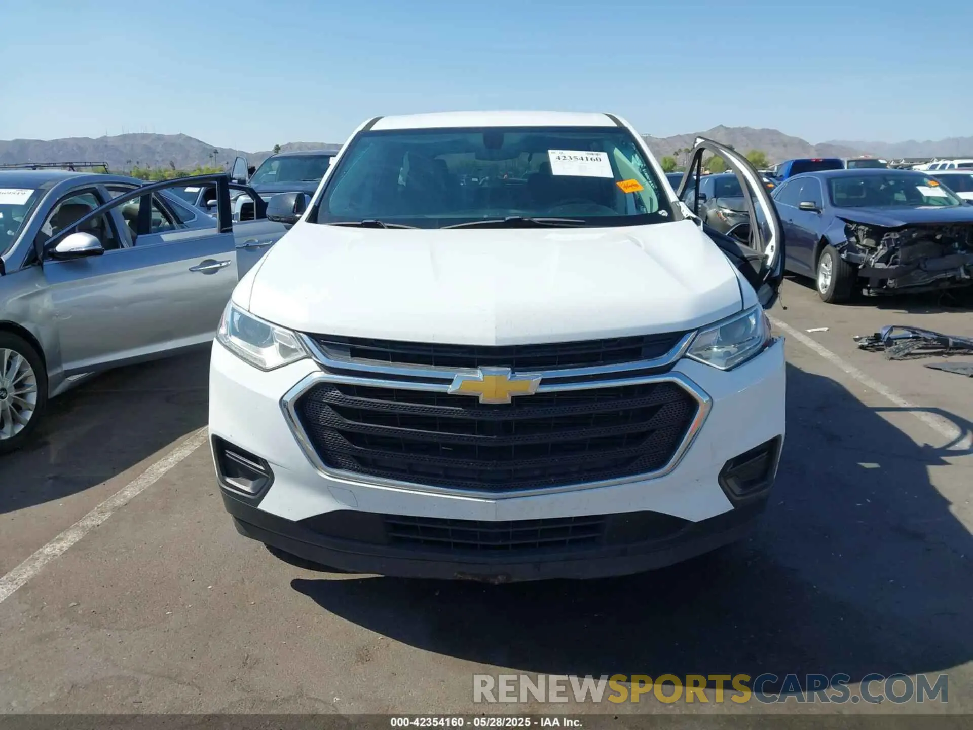 13 fotografías del automóvil dañado 1GNERFKW4KJ172536 CHEVROLET TRAVERSE 2019