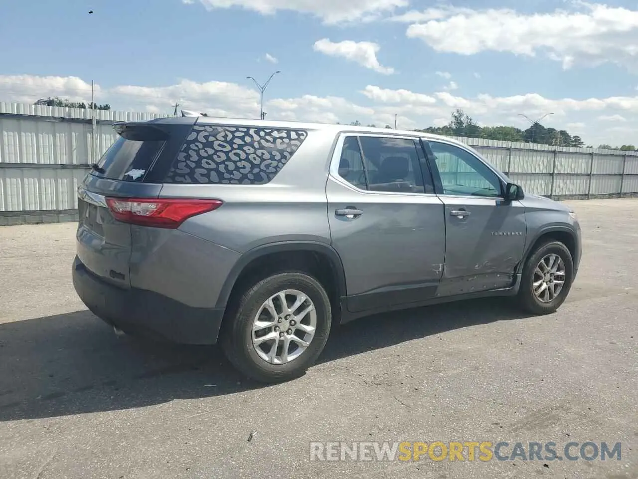 3 fotografías del automóvil dañado 1GNERFKW4KJ194696 CHEVROLET TRAVERSE 2019