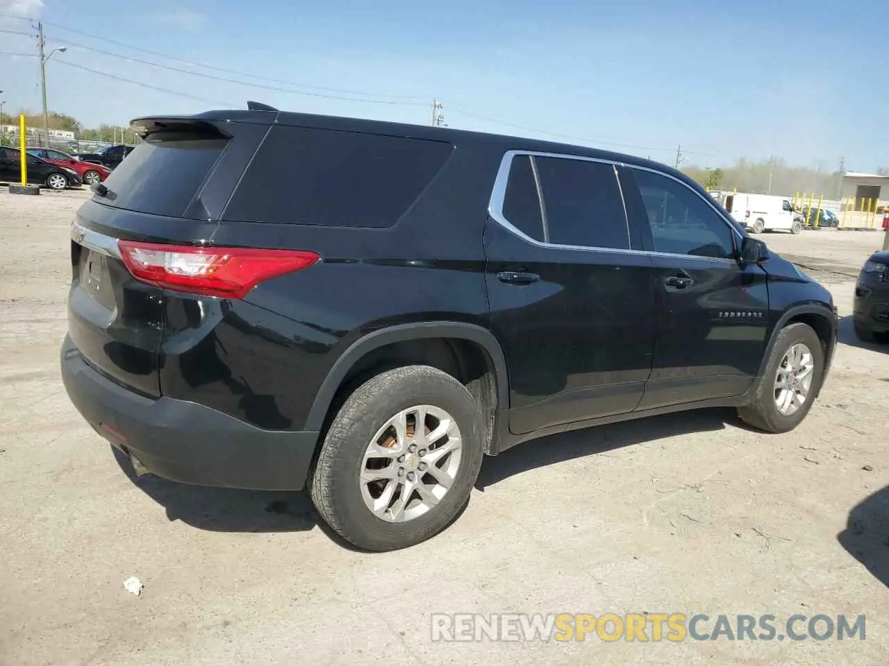 3 fotografías del automóvil dañado 1GNERFKW4KJ303612 CHEVROLET TRAVERSE 2019