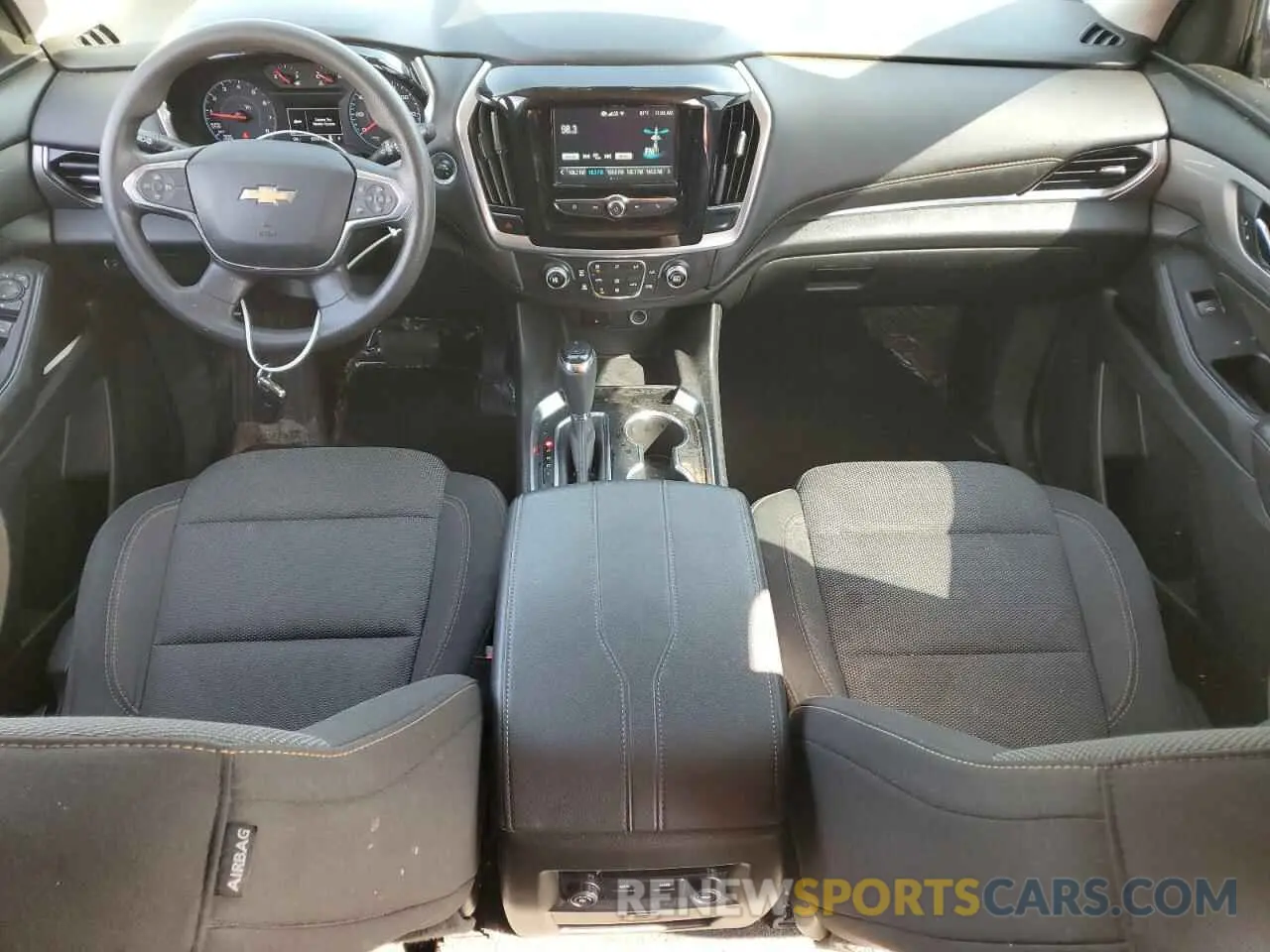 8 fotografías del automóvil dañado 1GNERFKW4KJ303612 CHEVROLET TRAVERSE 2019