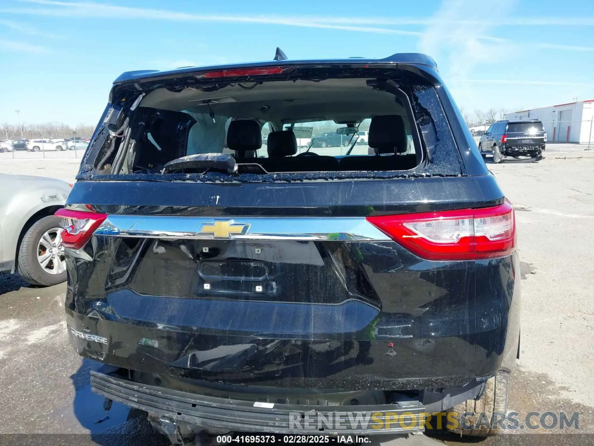 16 fotografías del automóvil dañado 1GNERFKW5KJ283466 CHEVROLET TRAVERSE 2019