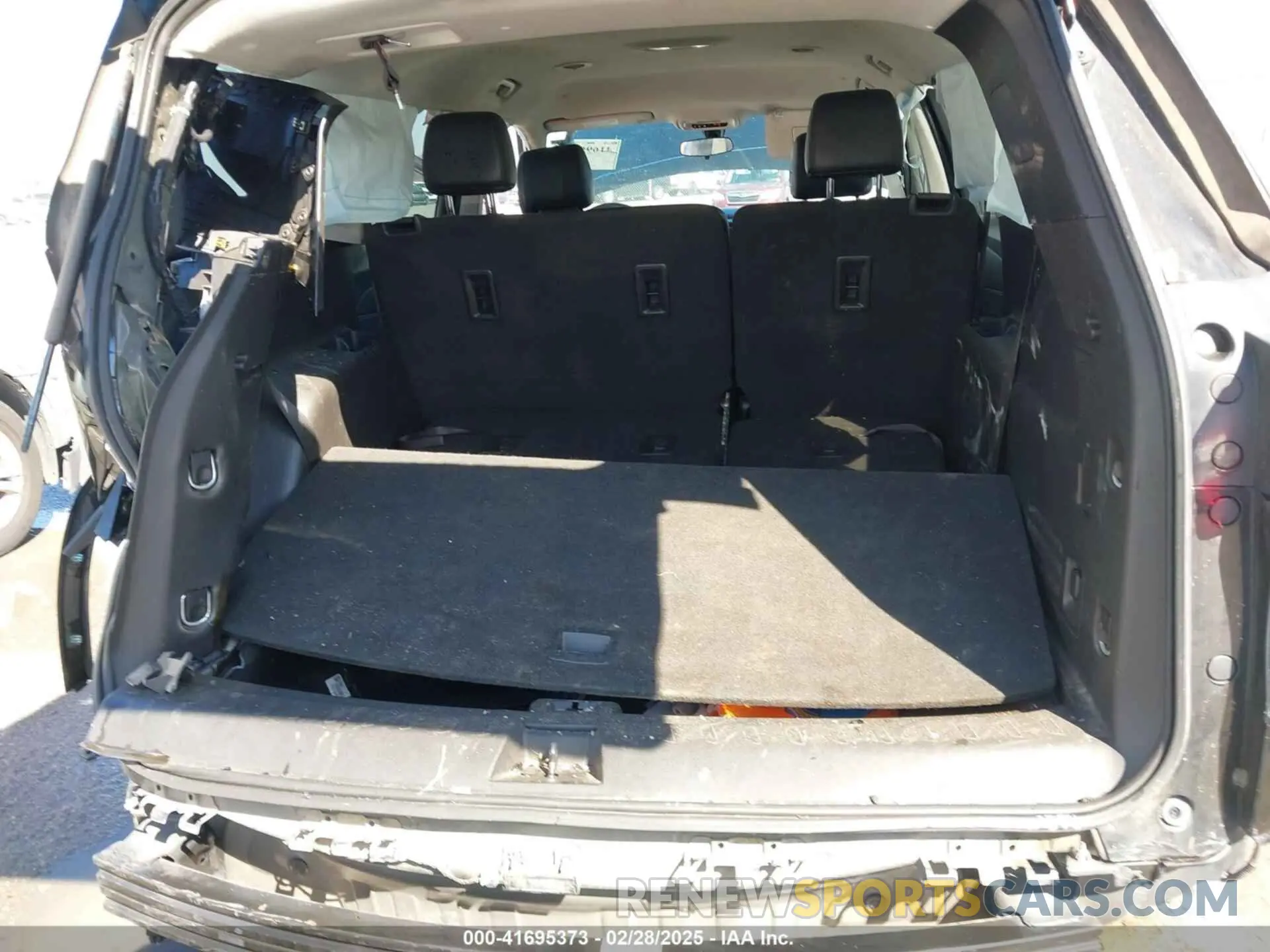 8 fotografías del automóvil dañado 1GNERFKW5KJ283466 CHEVROLET TRAVERSE 2019