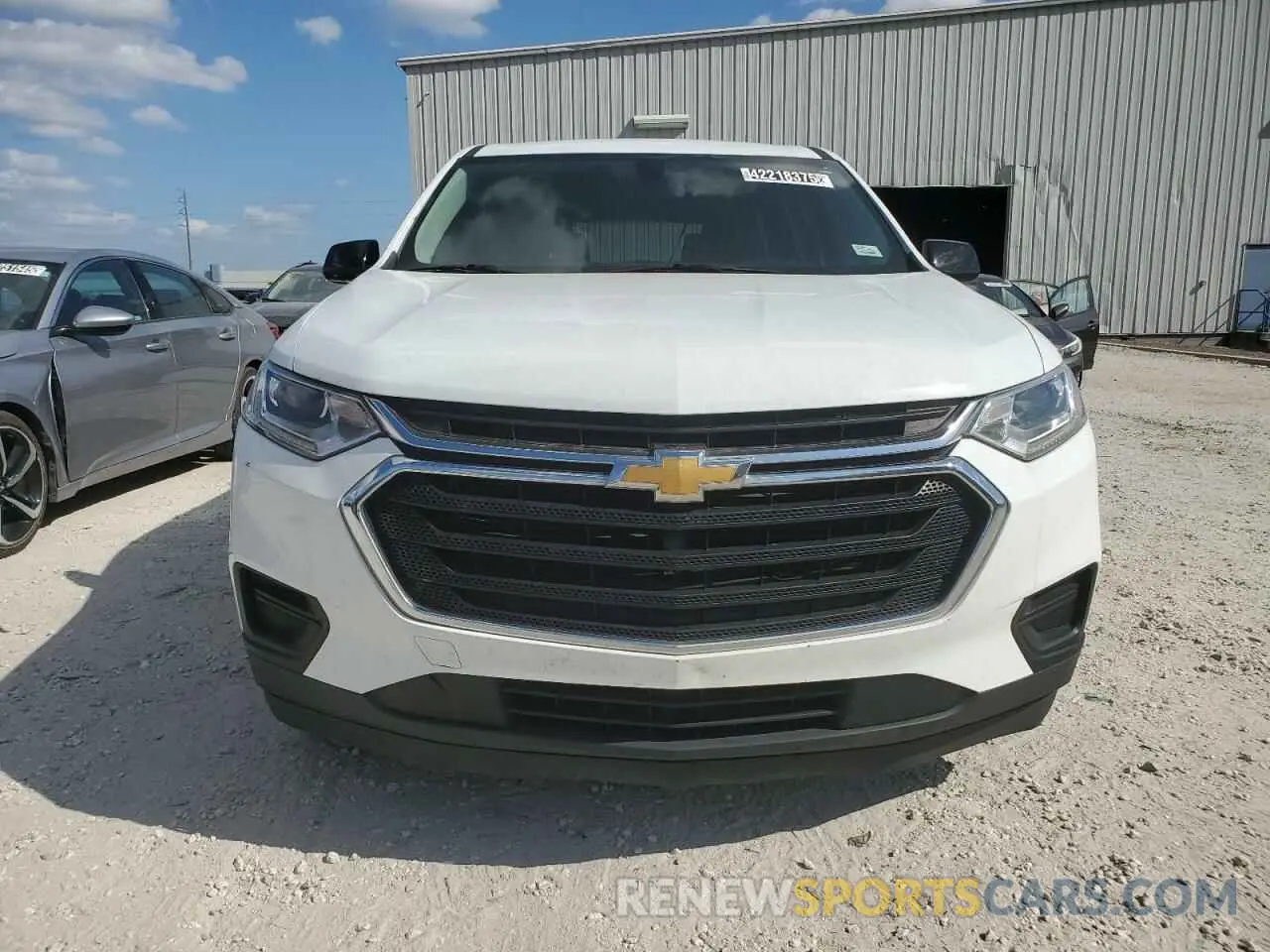 5 fotografías del automóvil dañado 1GNERFKW6KJ137772 CHEVROLET TRAVERSE 2019