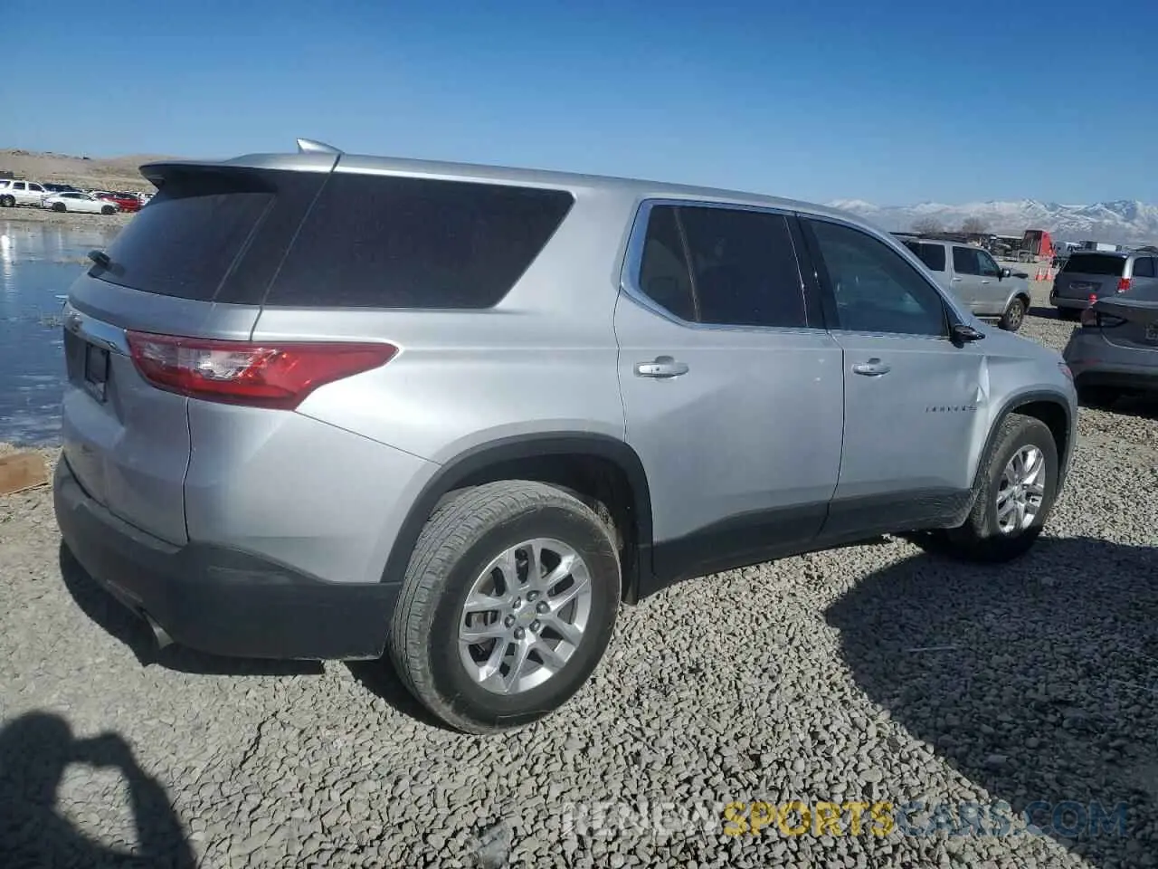 3 fotografías del automóvil dañado 1GNERFKW6KJ165765 CHEVROLET TRAVERSE 2019