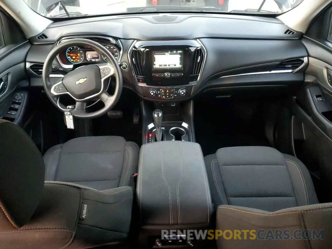 8 fotografías del automóvil dañado 1GNERFKW7KJ120057 CHEVROLET TRAVERSE 2019