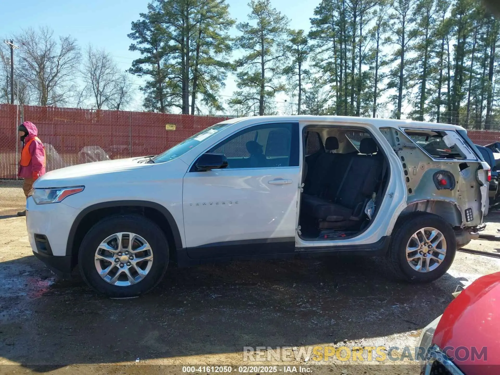 15 fotografías del automóvil dañado 1GNERFKW7KJ224791 CHEVROLET TRAVERSE 2019