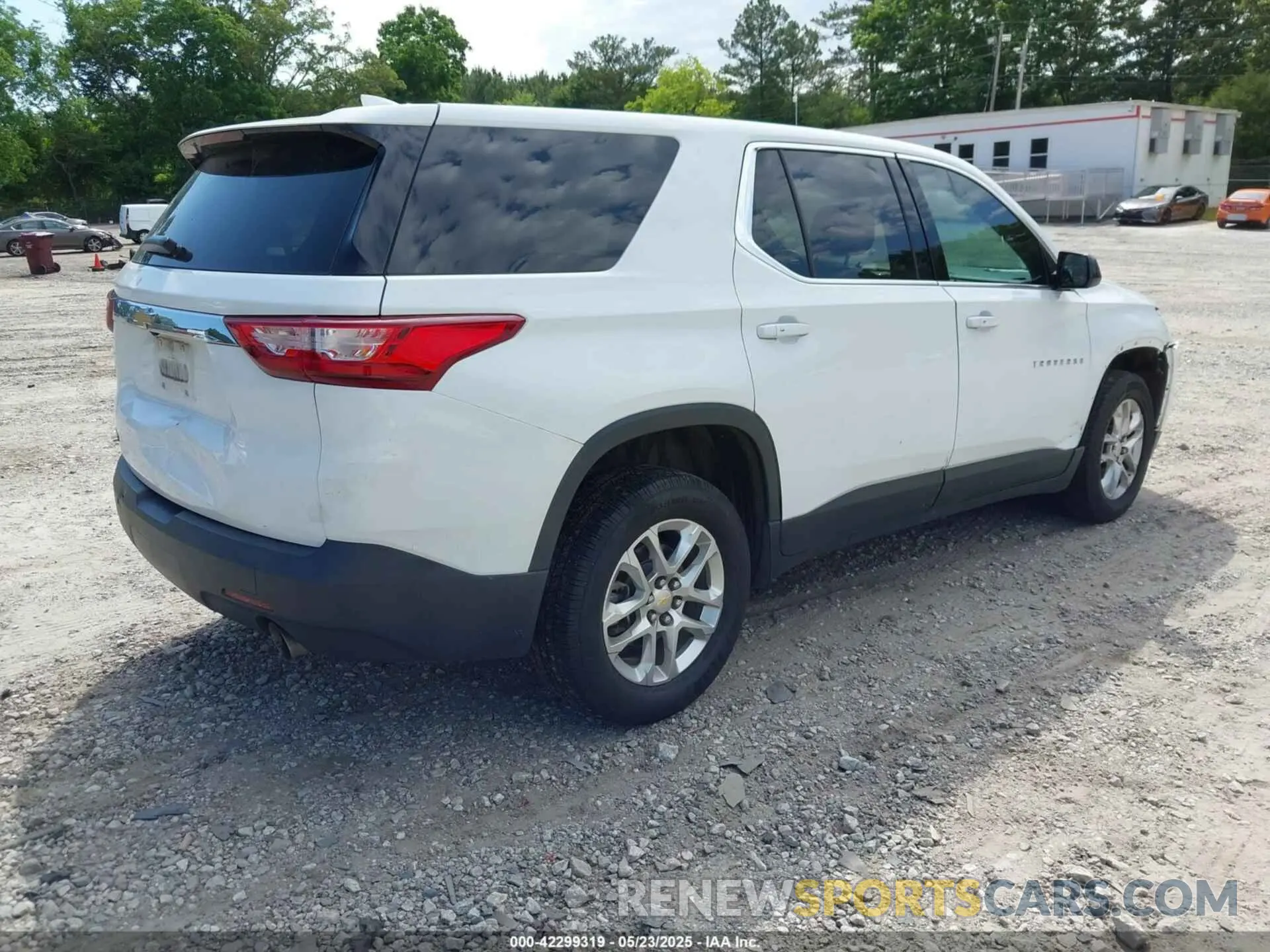 4 fotografías del automóvil dañado 1GNERFKW8KJ321367 CHEVROLET TRAVERSE 2019