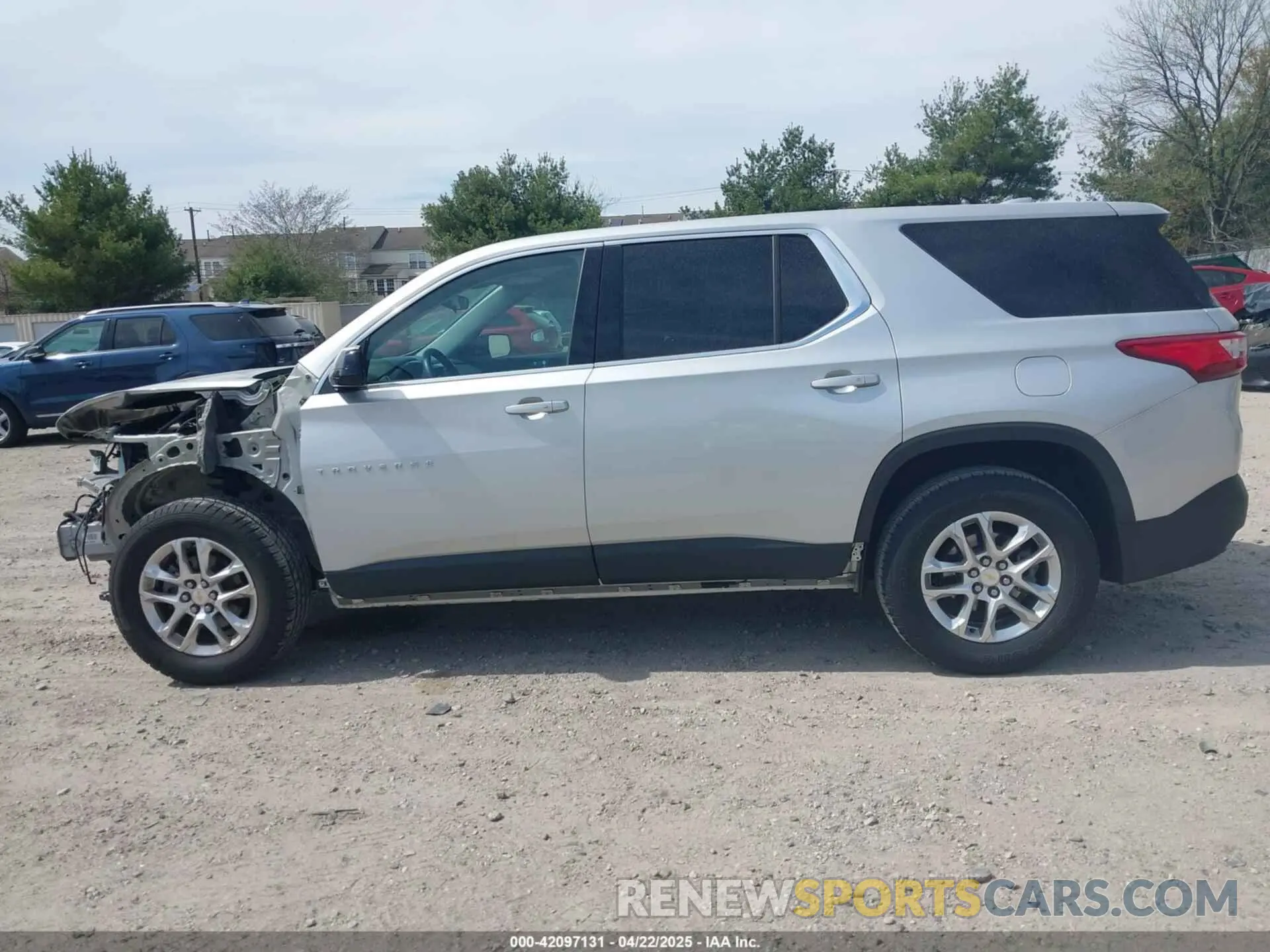 15 fotografías del automóvil dañado 1GNERFKW9KJ266878 CHEVROLET TRAVERSE 2019