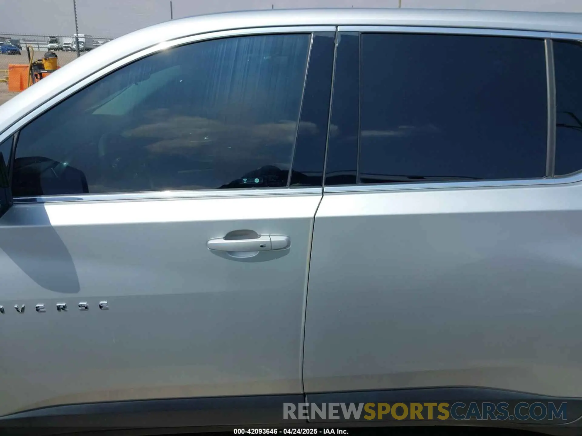 14 fotografías del automóvil dañado 1GNERFKW9KJ282188 CHEVROLET TRAVERSE 2019