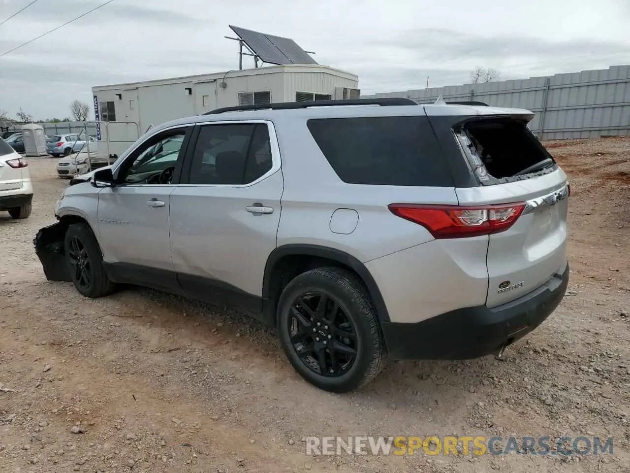 2 fotografías del automóvil dañado 1GNERGKW0KJ104983 CHEVROLET TRAVERSE 2019