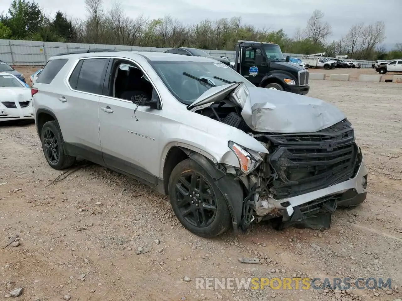 4 fotografías del automóvil dañado 1GNERGKW0KJ104983 CHEVROLET TRAVERSE 2019