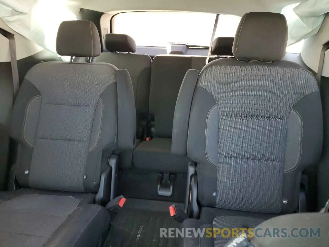 10 fotografías del automóvil dañado 1GNERGKW0KJ308523 CHEVROLET TRAVERSE 2019