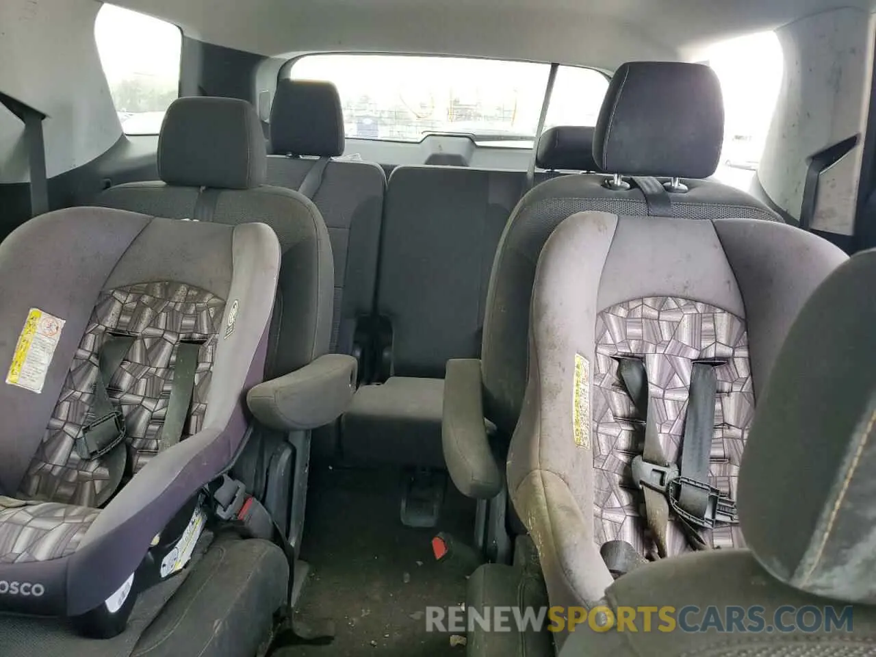 10 fotografías del automóvil dañado 1GNERGKW1KJ107147 CHEVROLET TRAVERSE 2019
