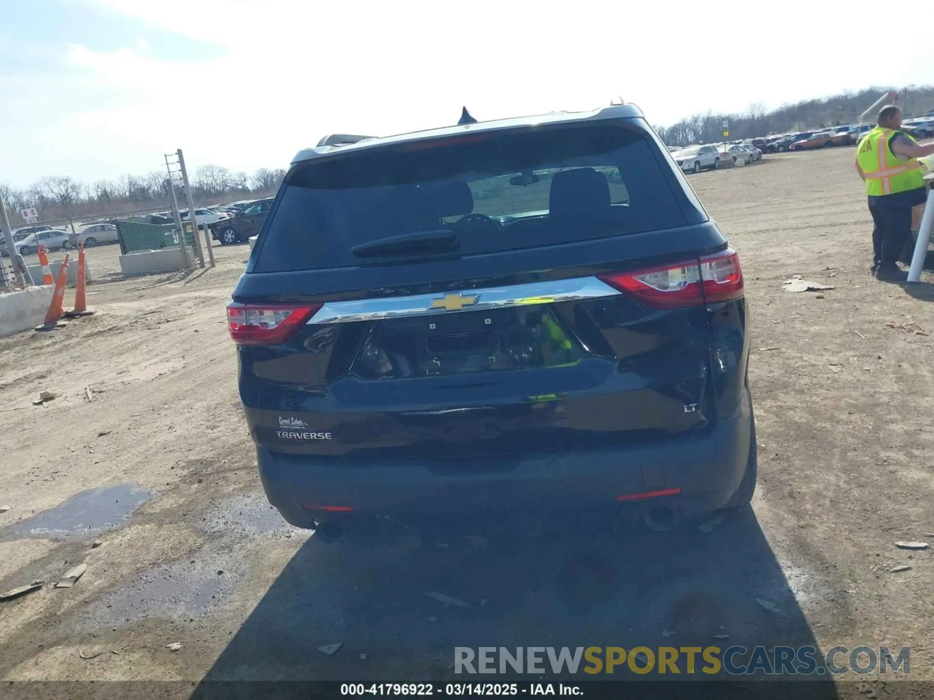 16 fotografías del automóvil dañado 1GNERGKW1KJ158289 CHEVROLET TRAVERSE 2019