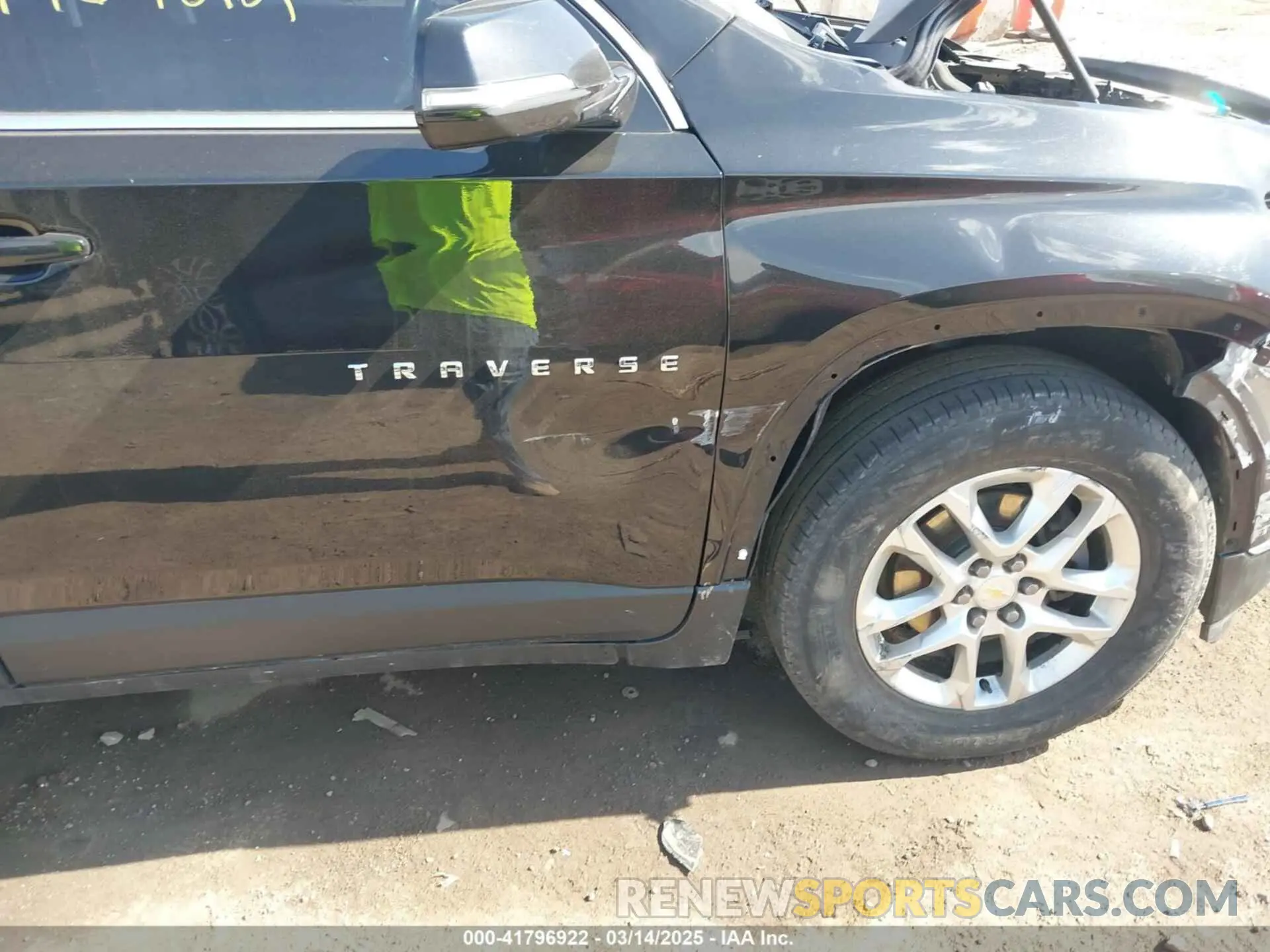17 fotografías del automóvil dañado 1GNERGKW1KJ158289 CHEVROLET TRAVERSE 2019