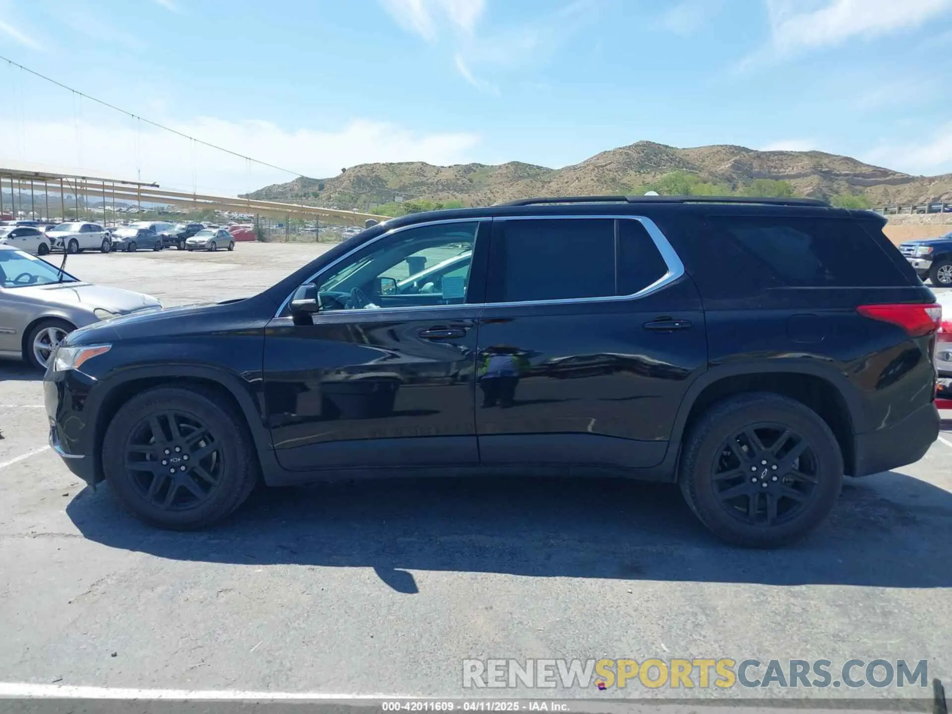 13 fotografías del automóvil dañado 1GNERGKW1KJ169941 CHEVROLET TRAVERSE 2019