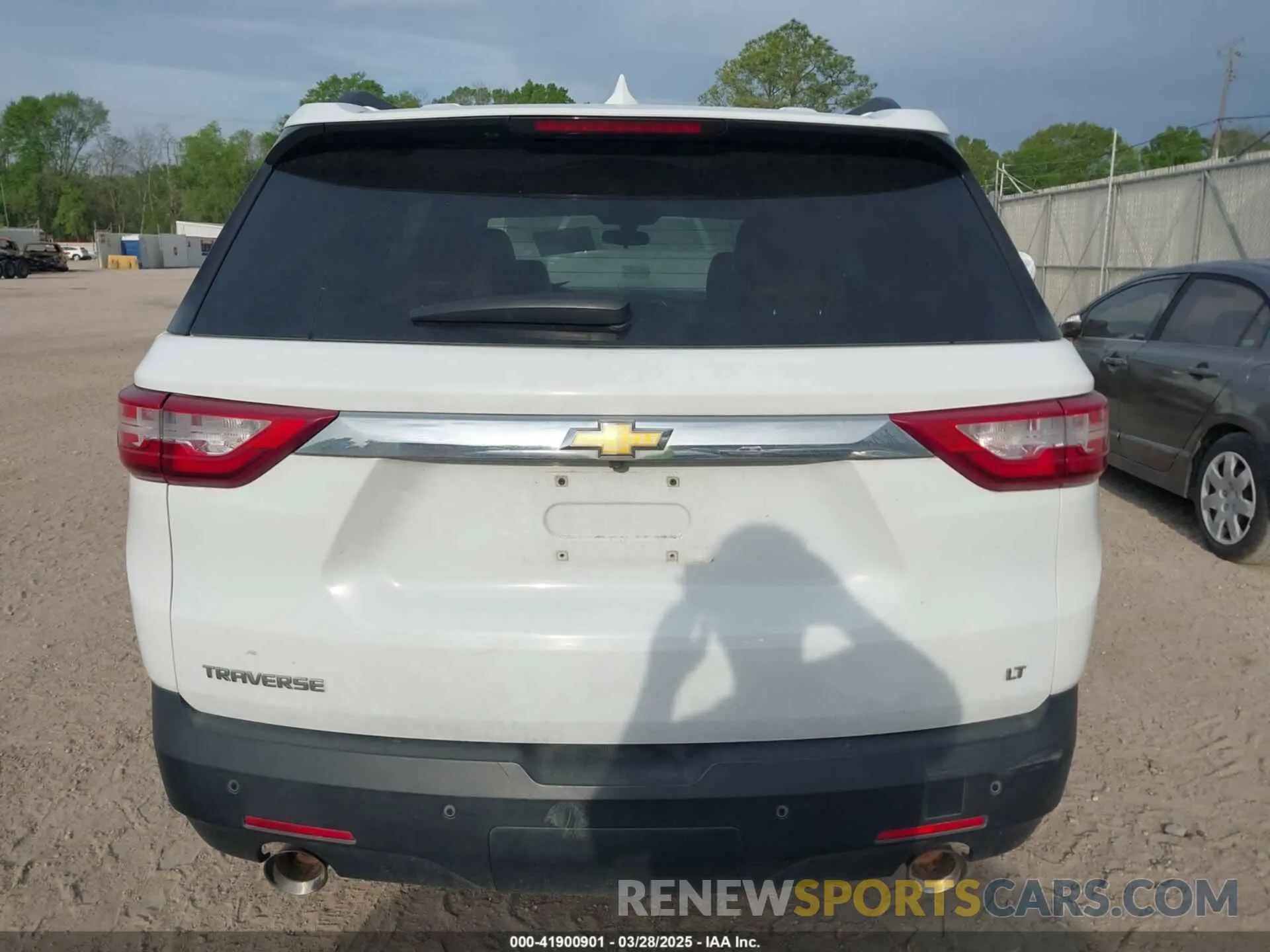 17 fotografías del automóvil dañado 1GNERGKW1KJ193902 CHEVROLET TRAVERSE 2019