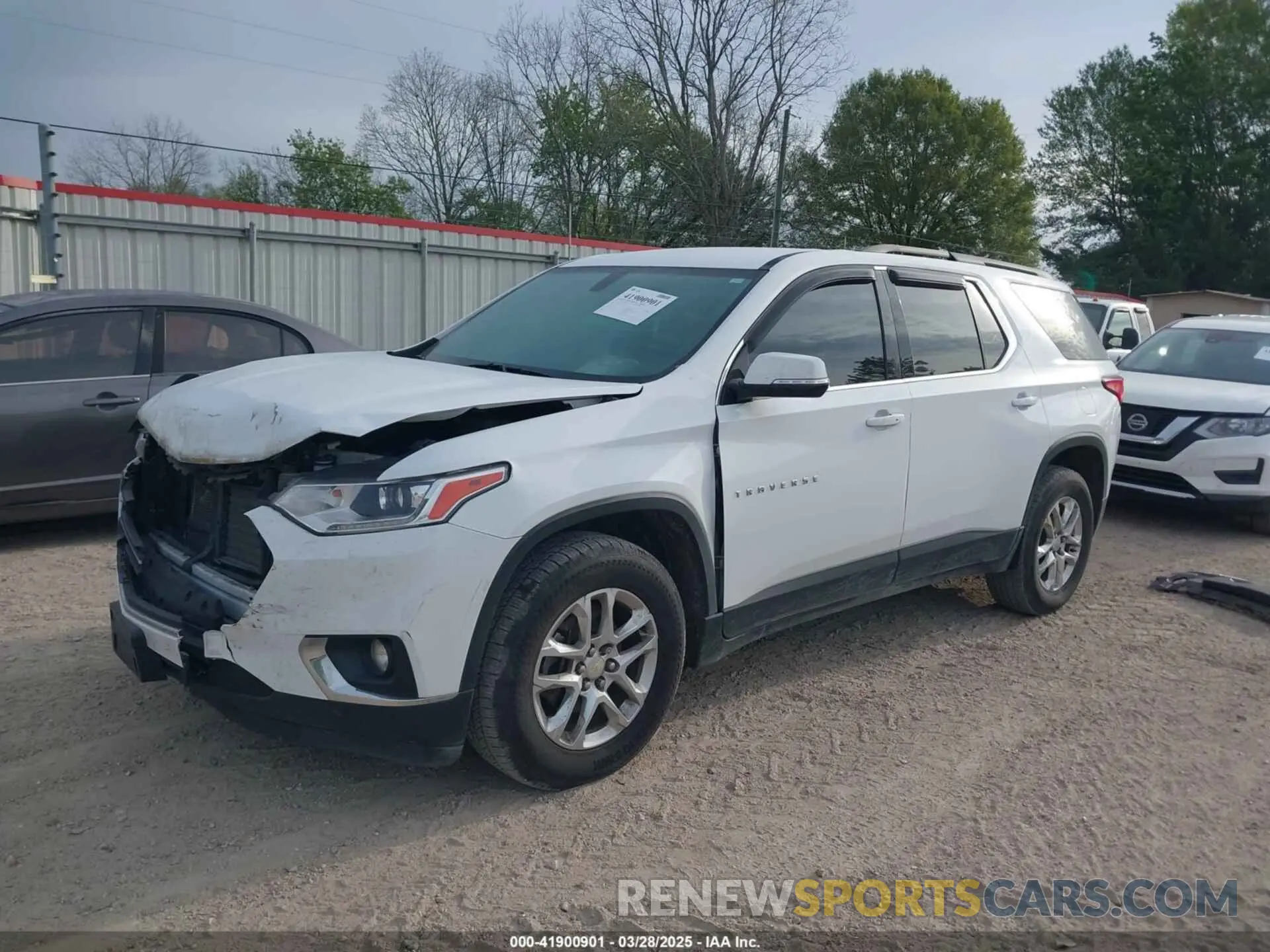 2 fotografías del automóvil dañado 1GNERGKW1KJ193902 CHEVROLET TRAVERSE 2019