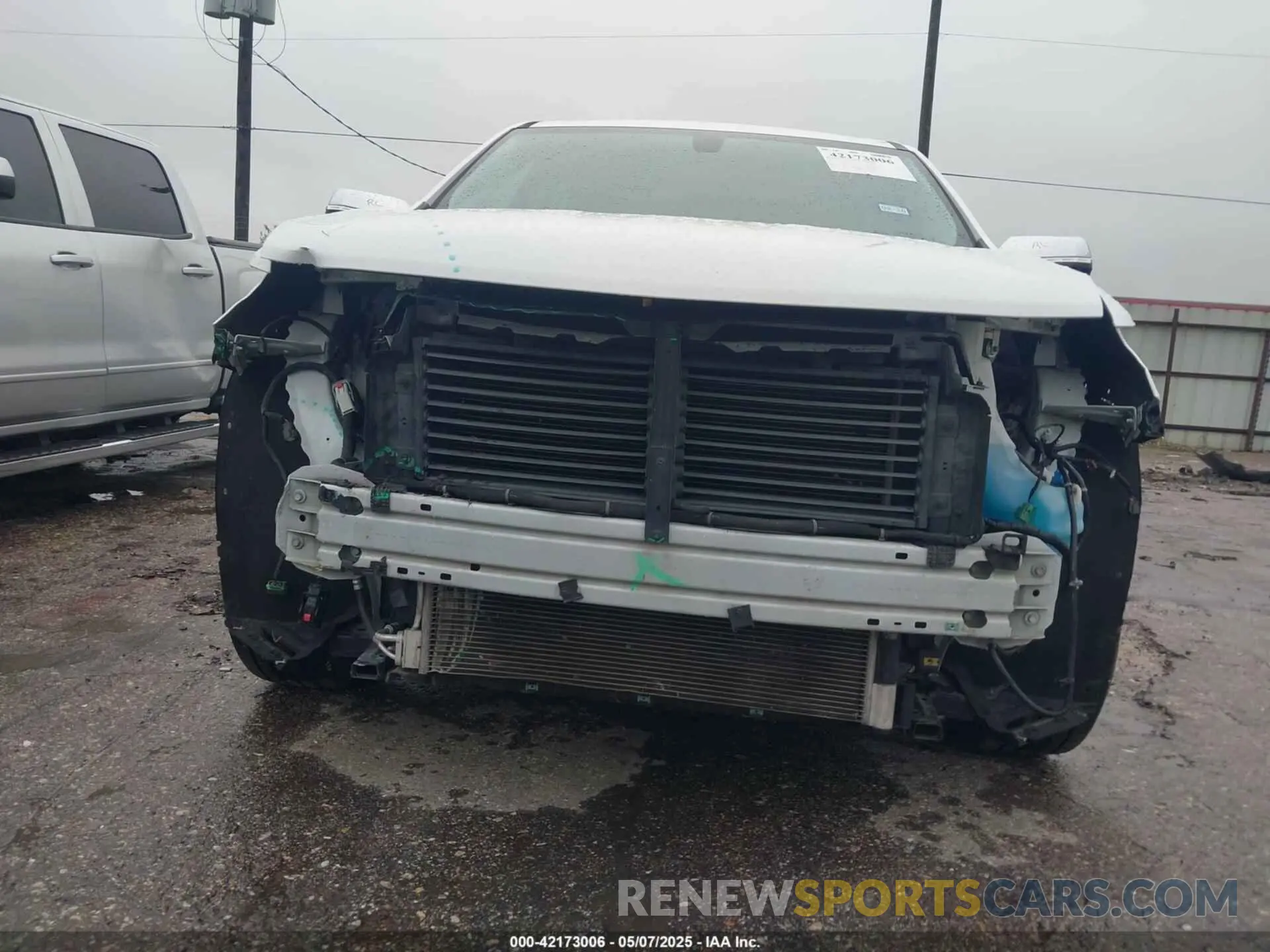 6 fotografías del automóvil dañado 1GNERGKW2KJ128010 CHEVROLET TRAVERSE 2019