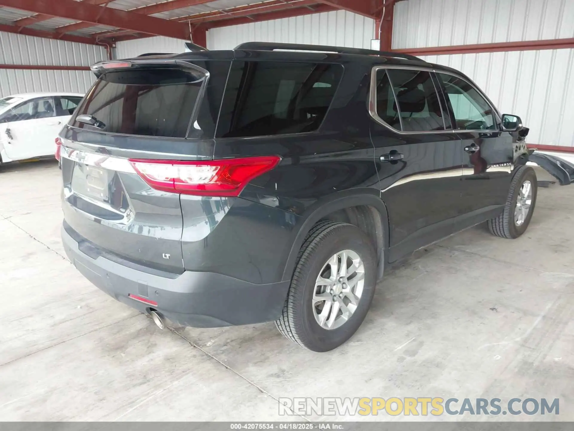 4 fotografías del automóvil dañado 1GNERGKW2KJ129240 CHEVROLET TRAVERSE 2019