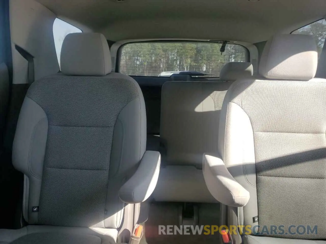 10 fotografías del automóvil dañado 1GNERGKW3KJ287862 CHEVROLET TRAVERSE 2019