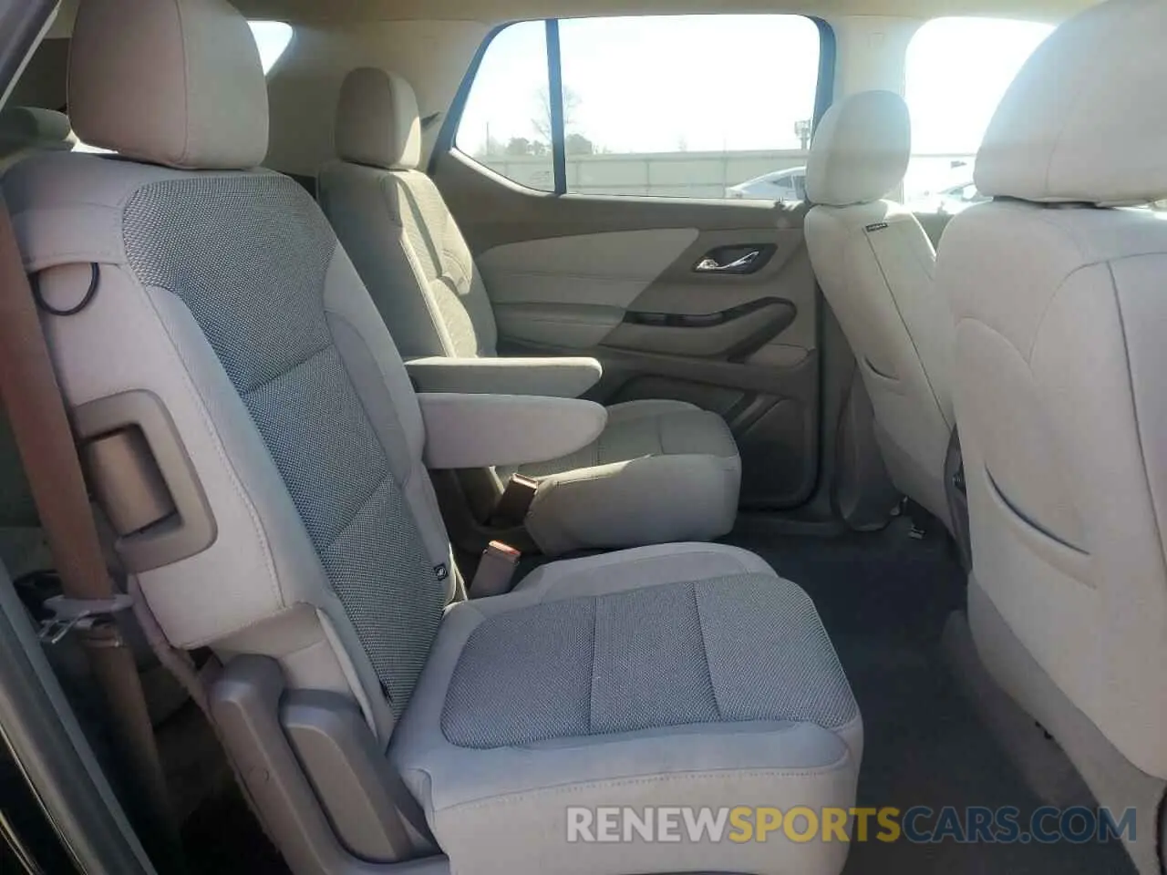 11 fotografías del automóvil dañado 1GNERGKW3KJ287862 CHEVROLET TRAVERSE 2019