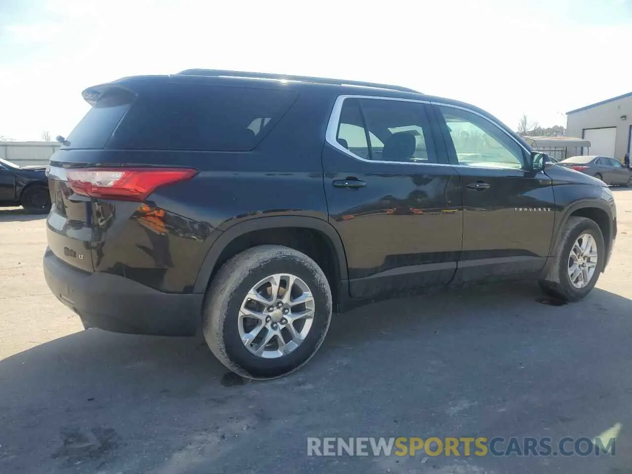 3 fotografías del automóvil dañado 1GNERGKW3KJ287862 CHEVROLET TRAVERSE 2019