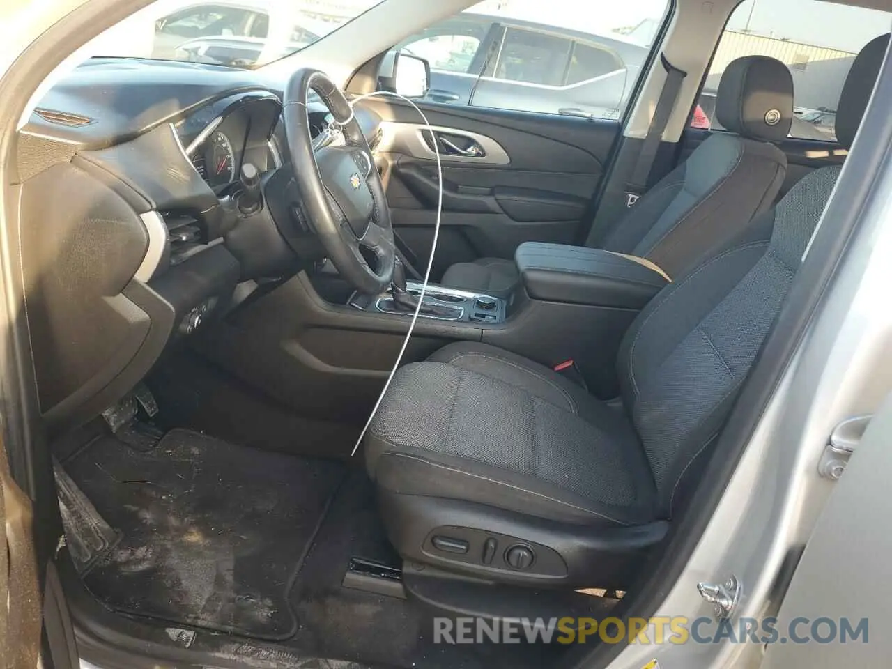 7 fotografías del automóvil dañado 1GNERGKW4KJ219845 CHEVROLET TRAVERSE 2019