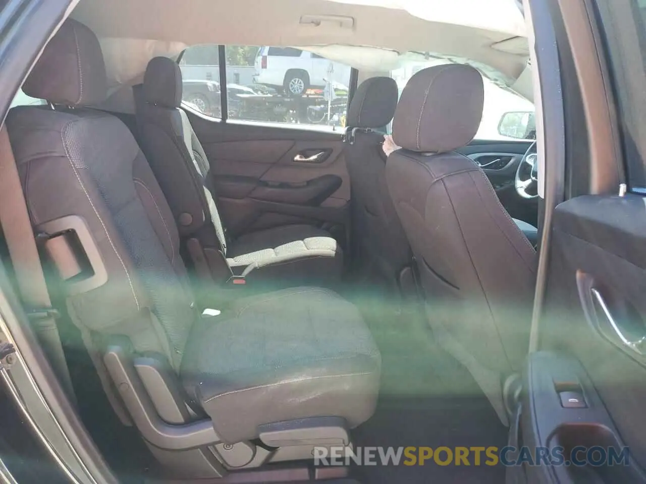 12 fotografías del automóvil dañado 1GNERGKW5KJ249839 CHEVROLET TRAVERSE 2019