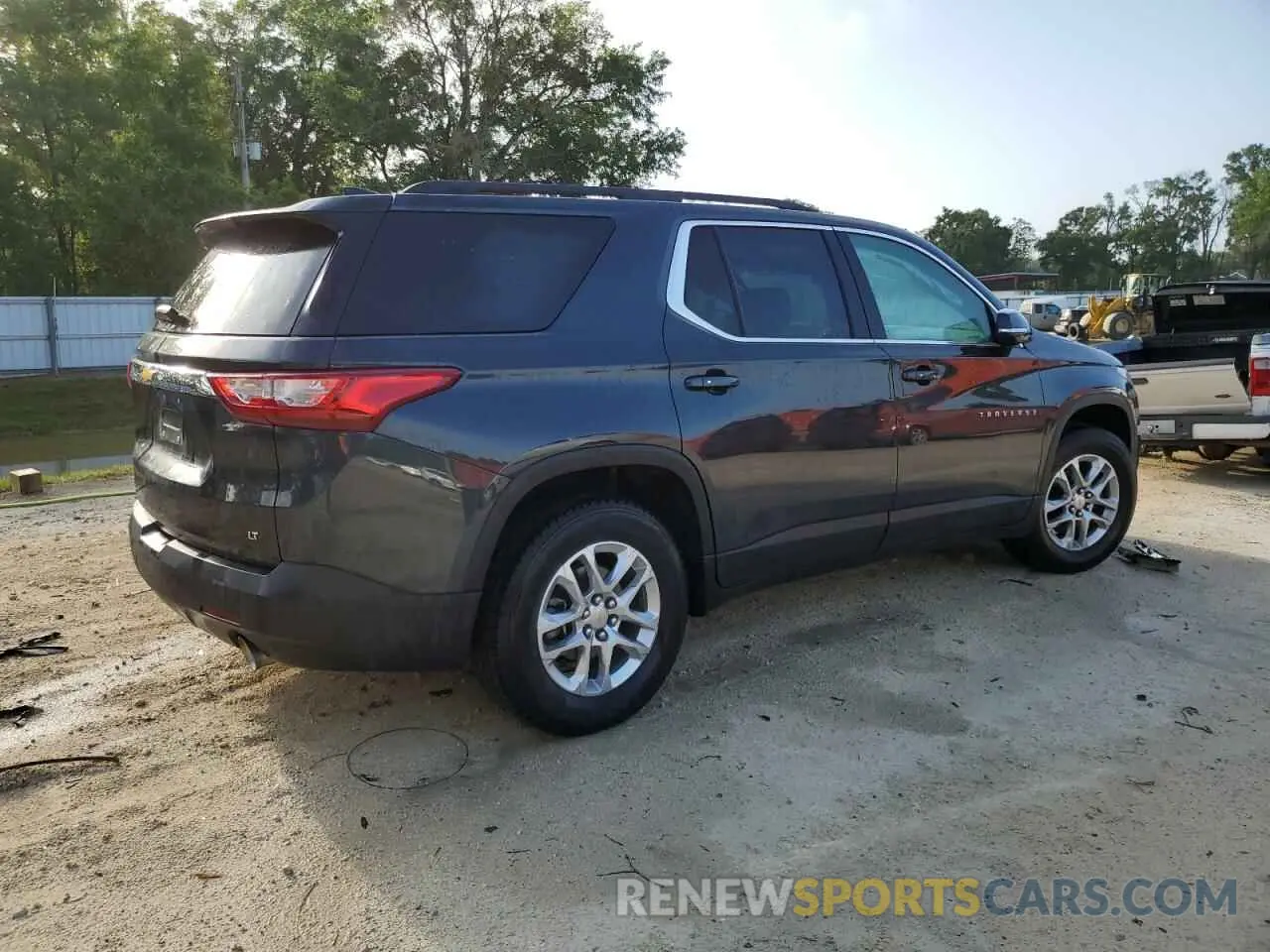 3 fotografías del automóvil dañado 1GNERGKW5KJ249839 CHEVROLET TRAVERSE 2019