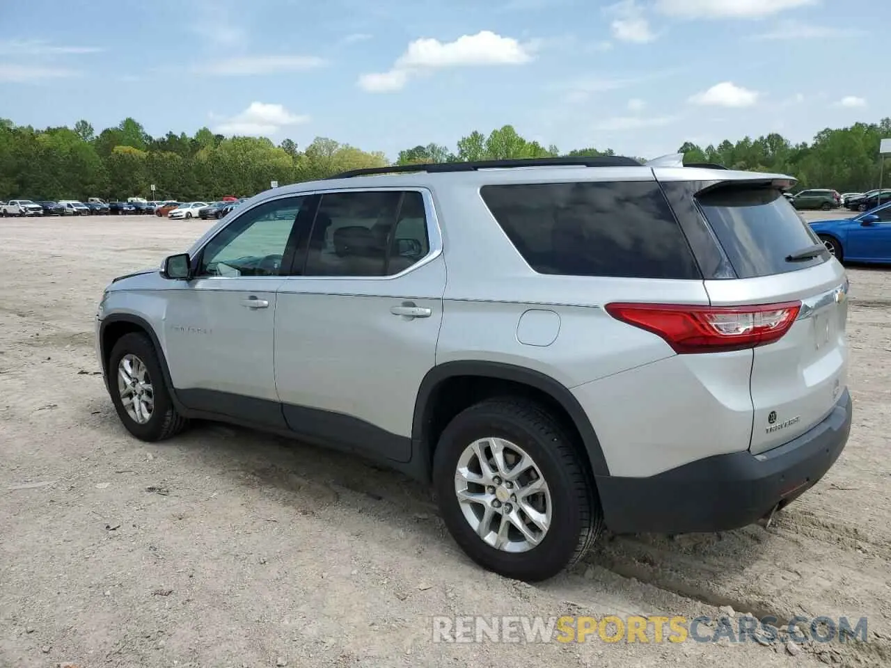 2 fotografías del automóvil dañado 1GNERGKW6KJ107225 CHEVROLET TRAVERSE 2019